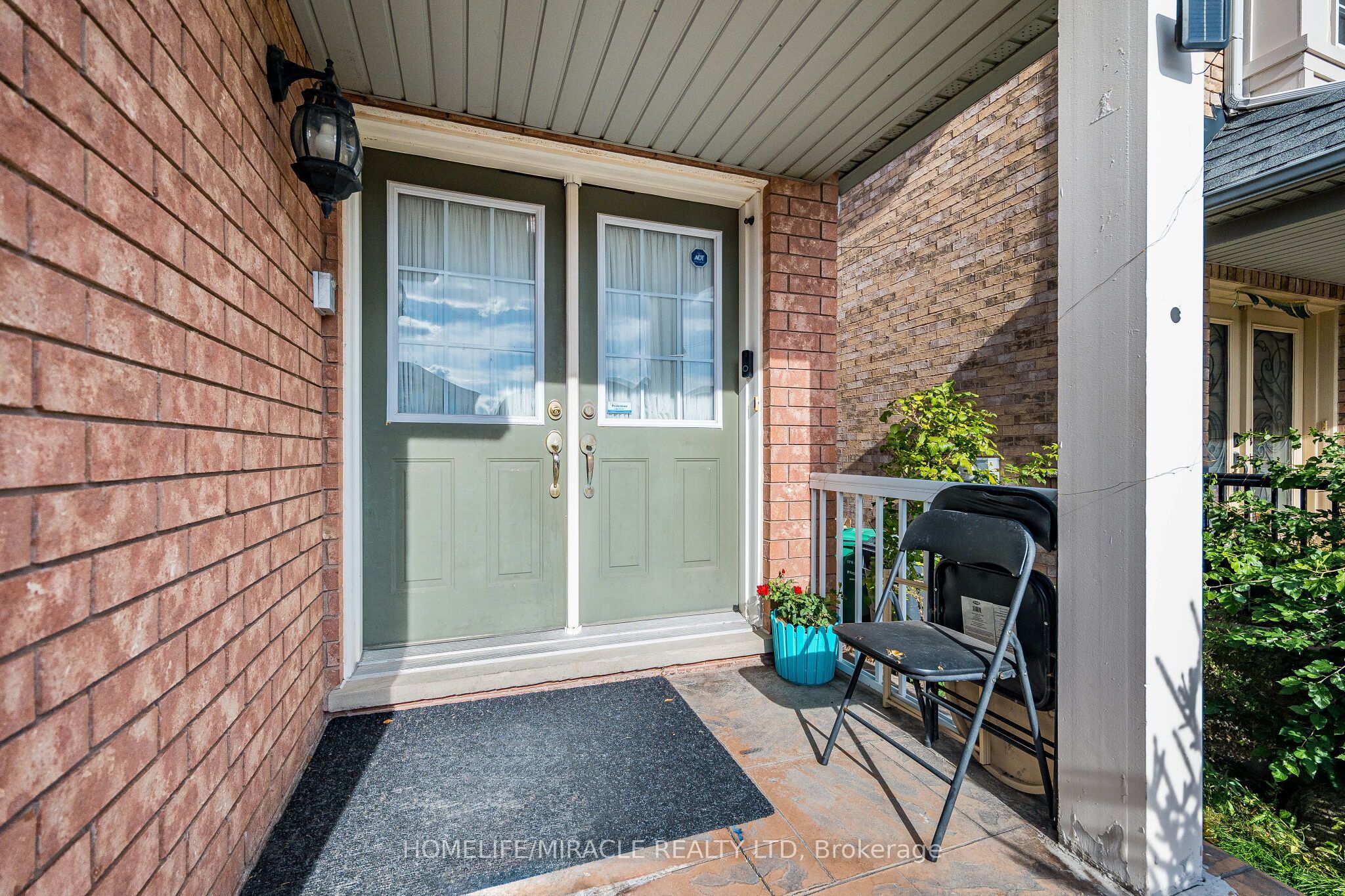 5881 Delle Donne Drive Property Photo 4