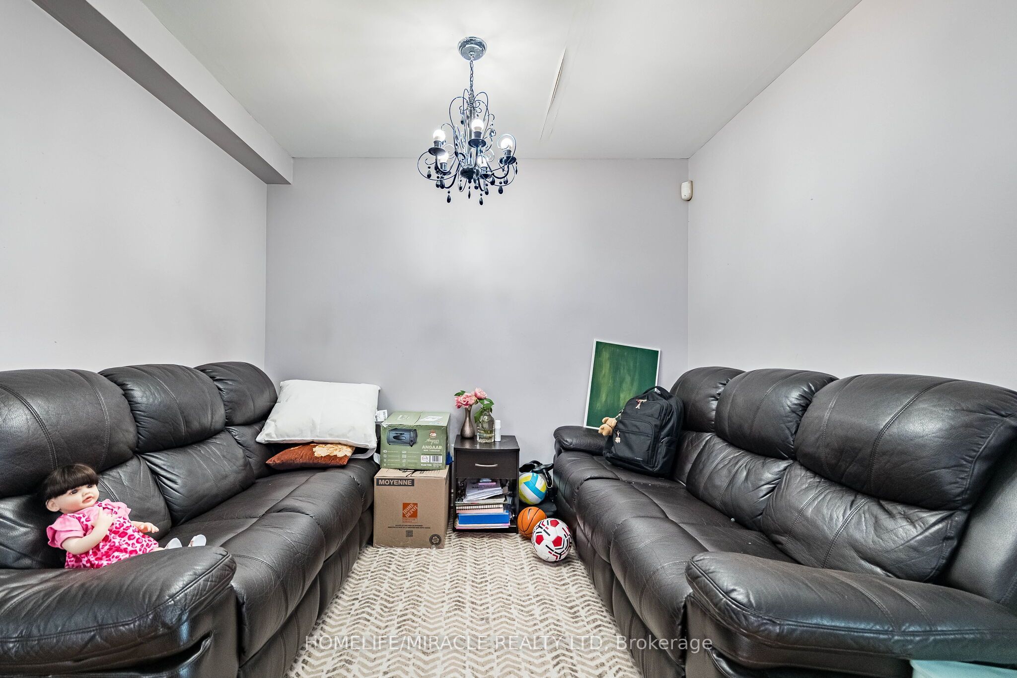 5881 Delle Donne Drive Property Photo 9