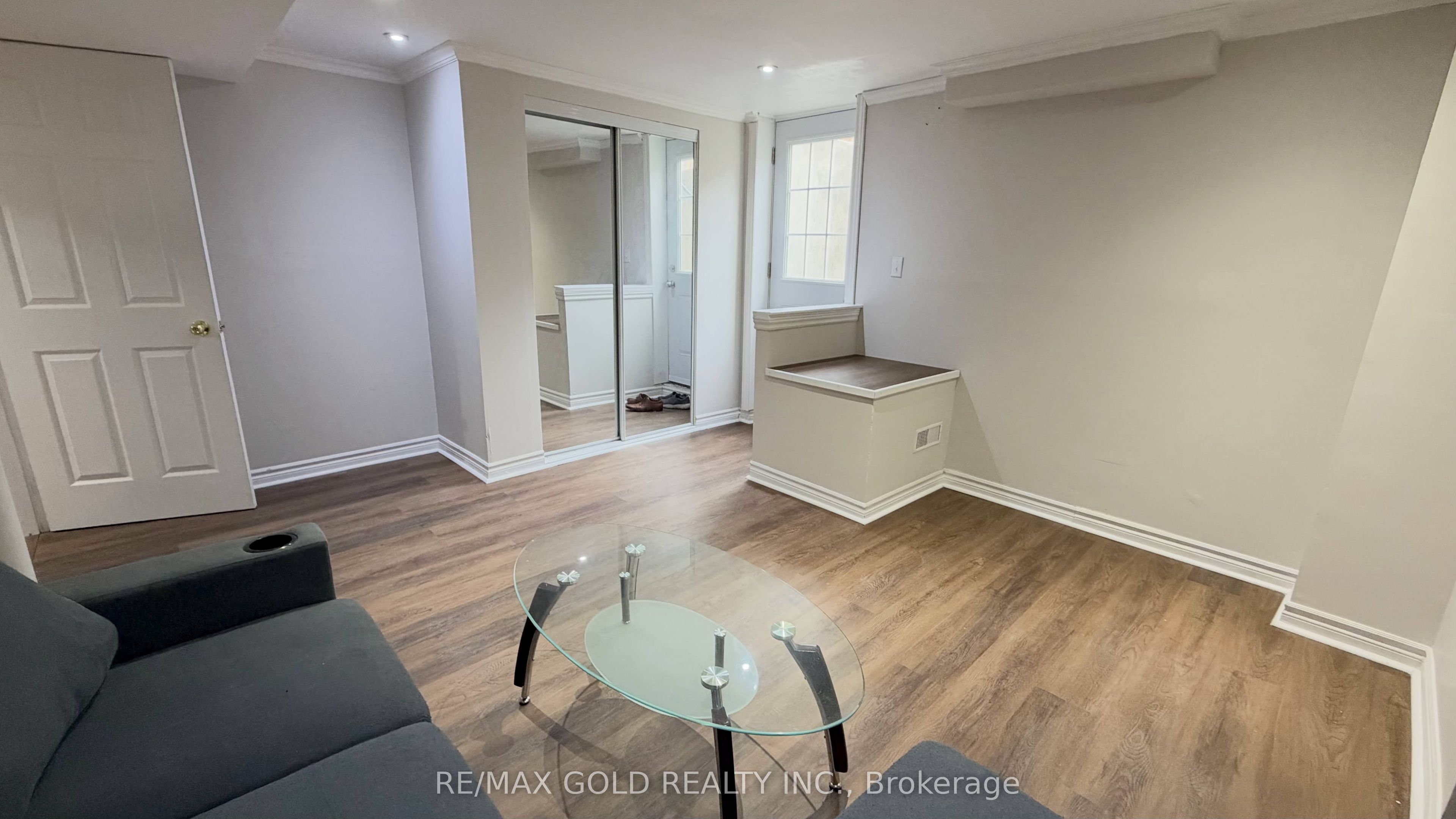 244 Brisdale Drive Property Photo 3