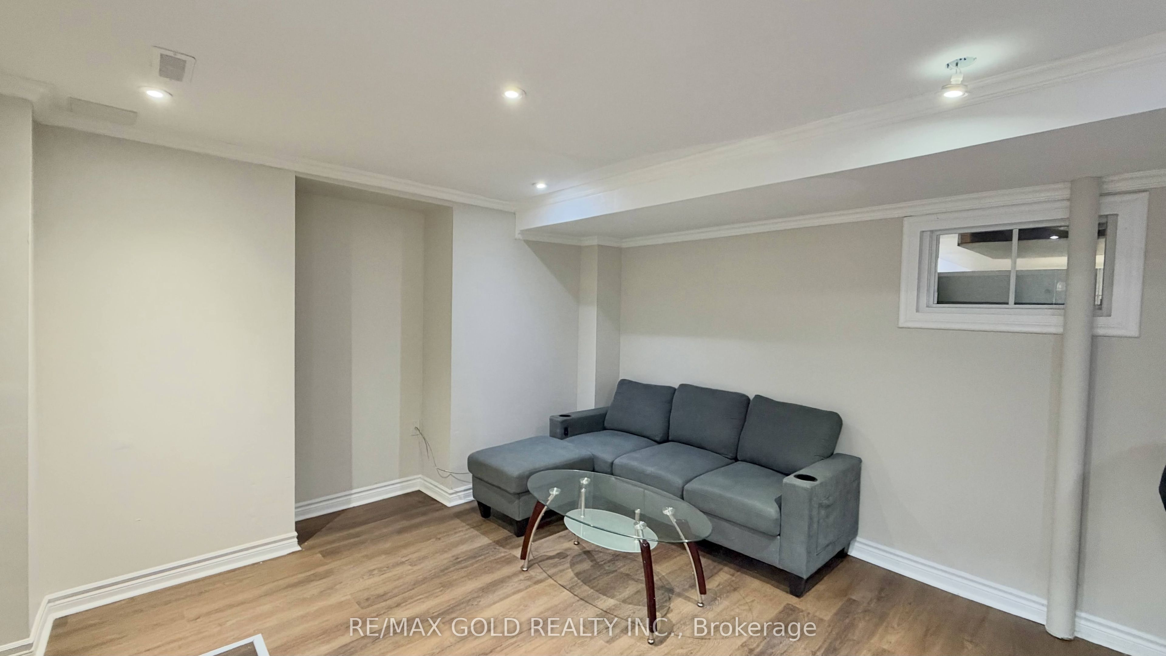 244 Brisdale Drive Property Photo 4