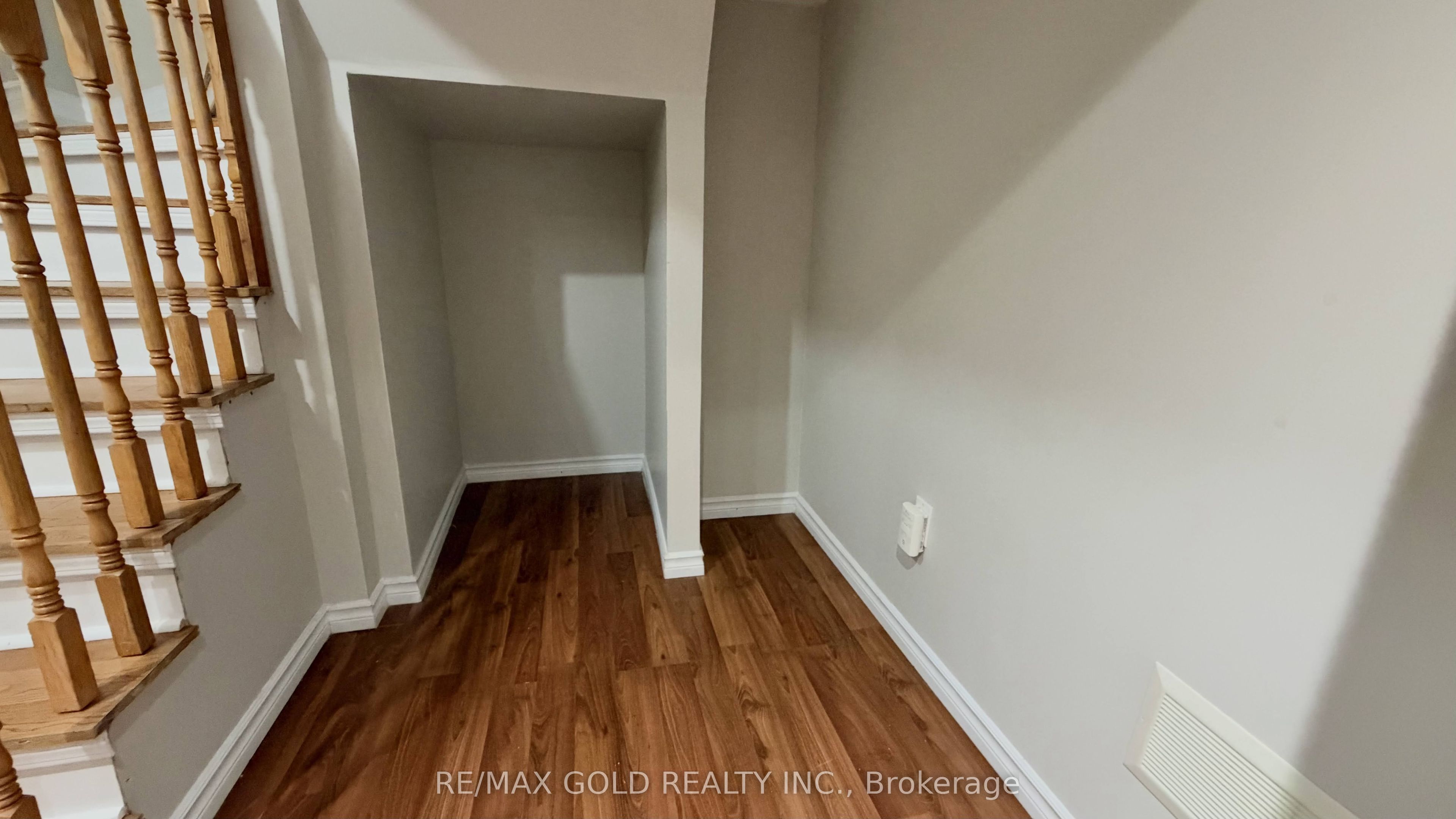 244 Brisdale Drive Property Photo 7