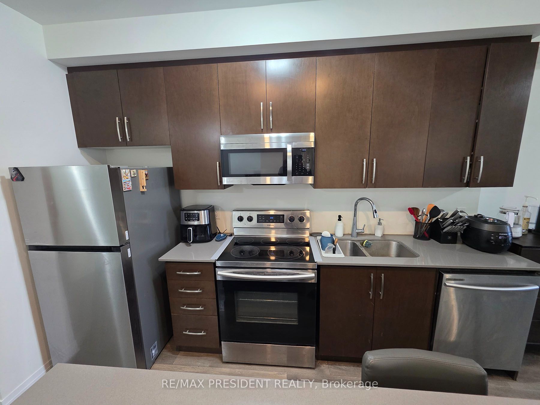 1105 Leger Way 521 Property Photo 4