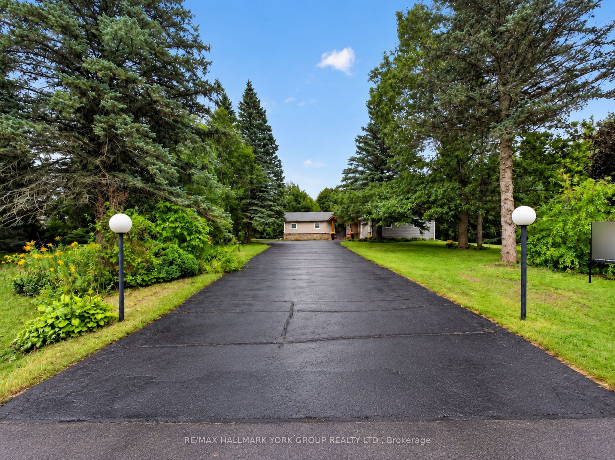 21 Birchview Drive Property Photo 3