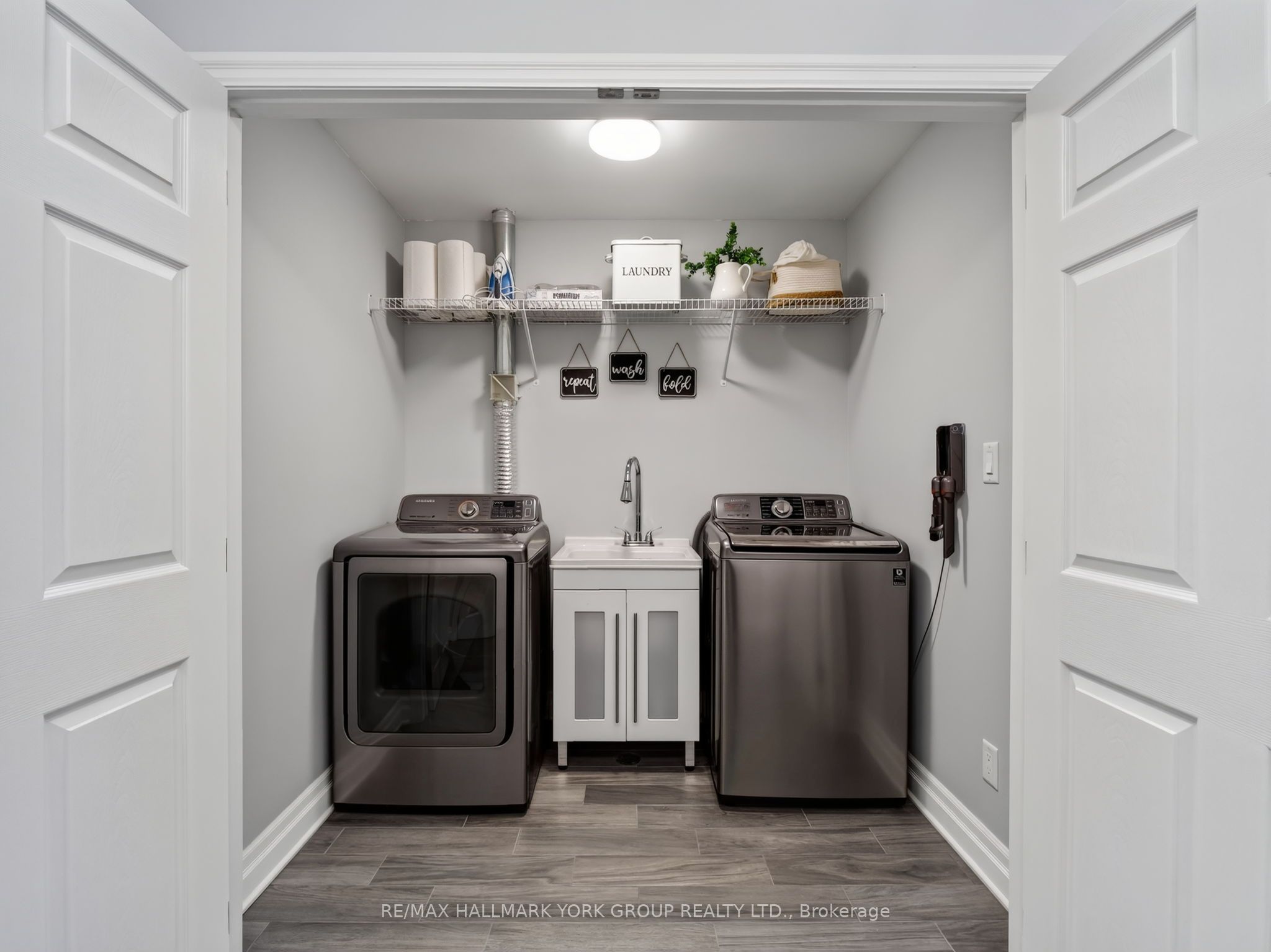 21 Birchview Drive Property Photo 8
