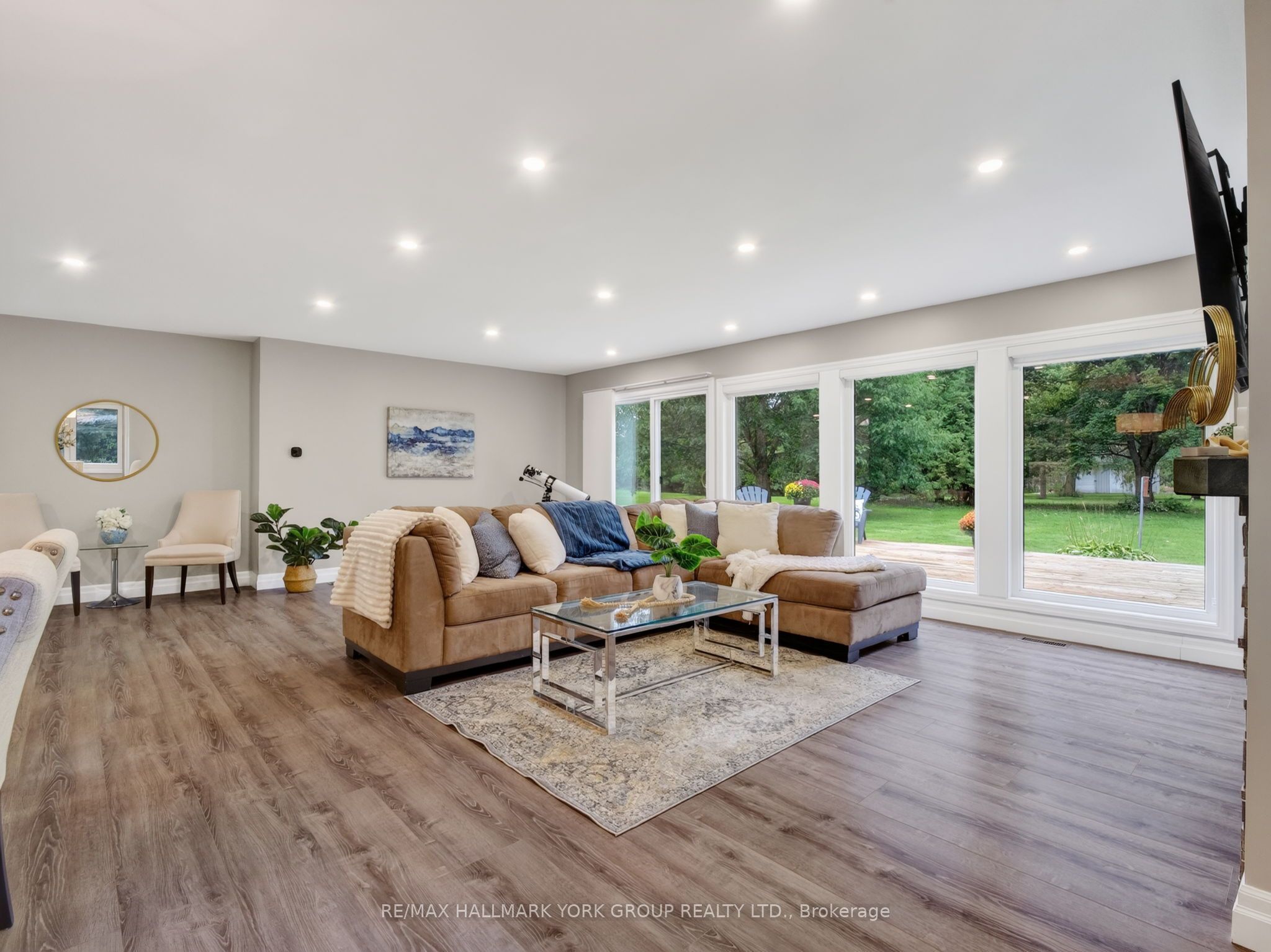 21 Birchview Drive Property Photo 12