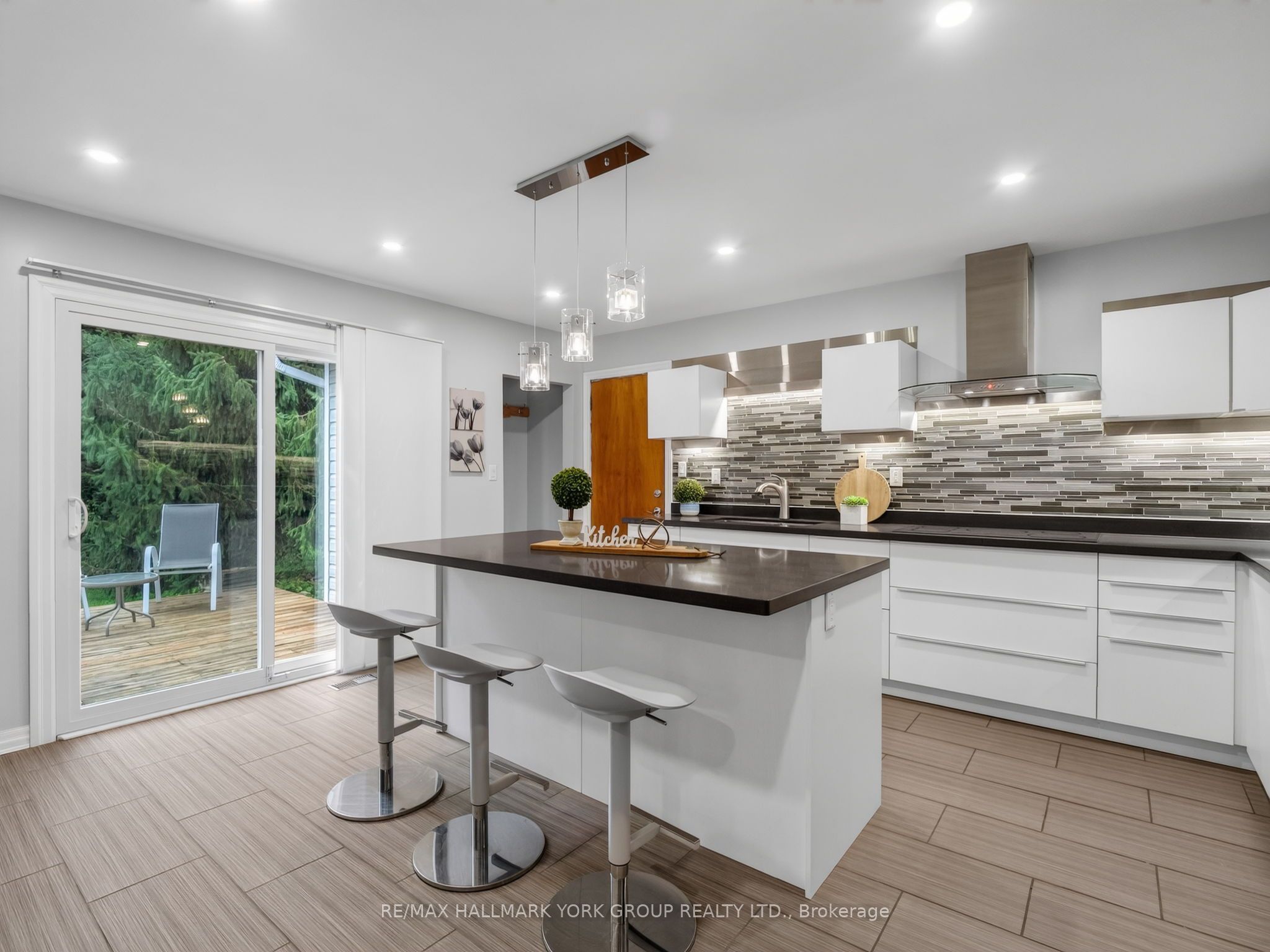 21 Birchview Drive Property Photo 23