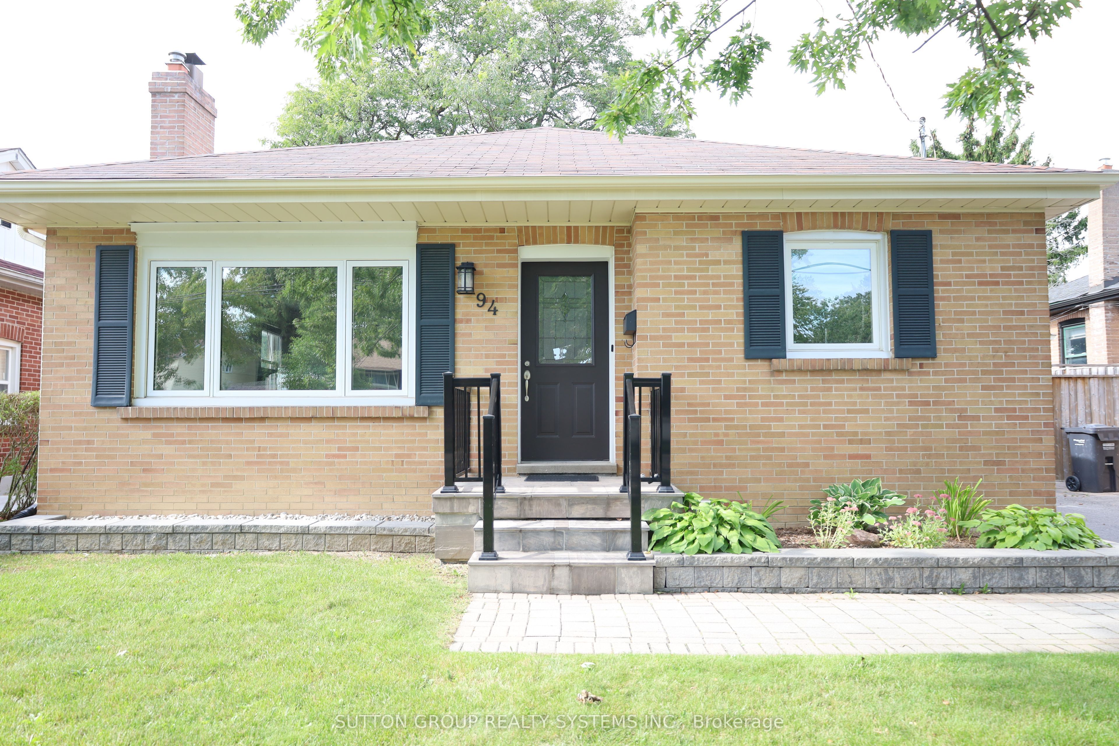 94 Harold Street Property Photo 2