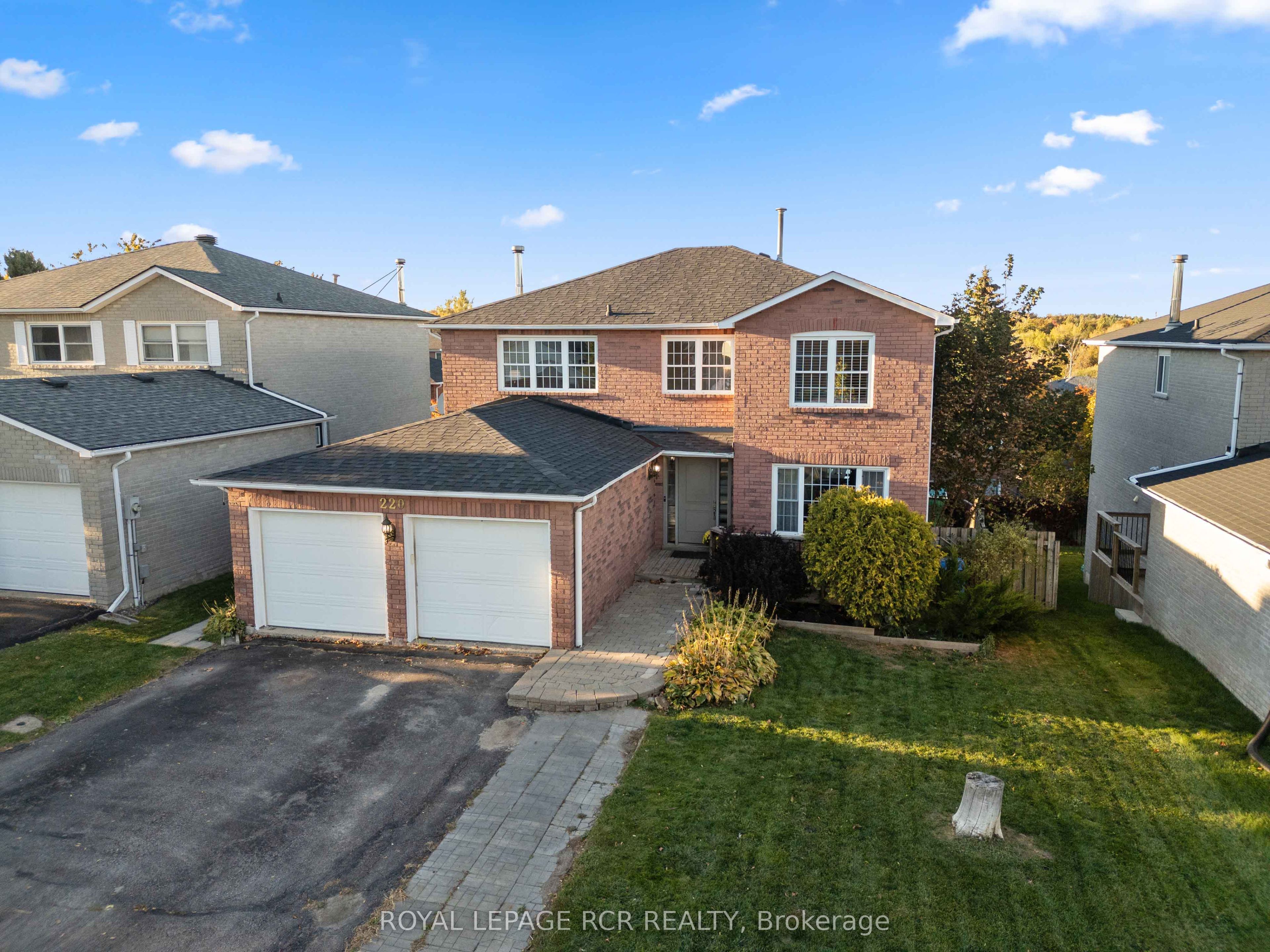 220 Edenwood Crescent Property Photo 1