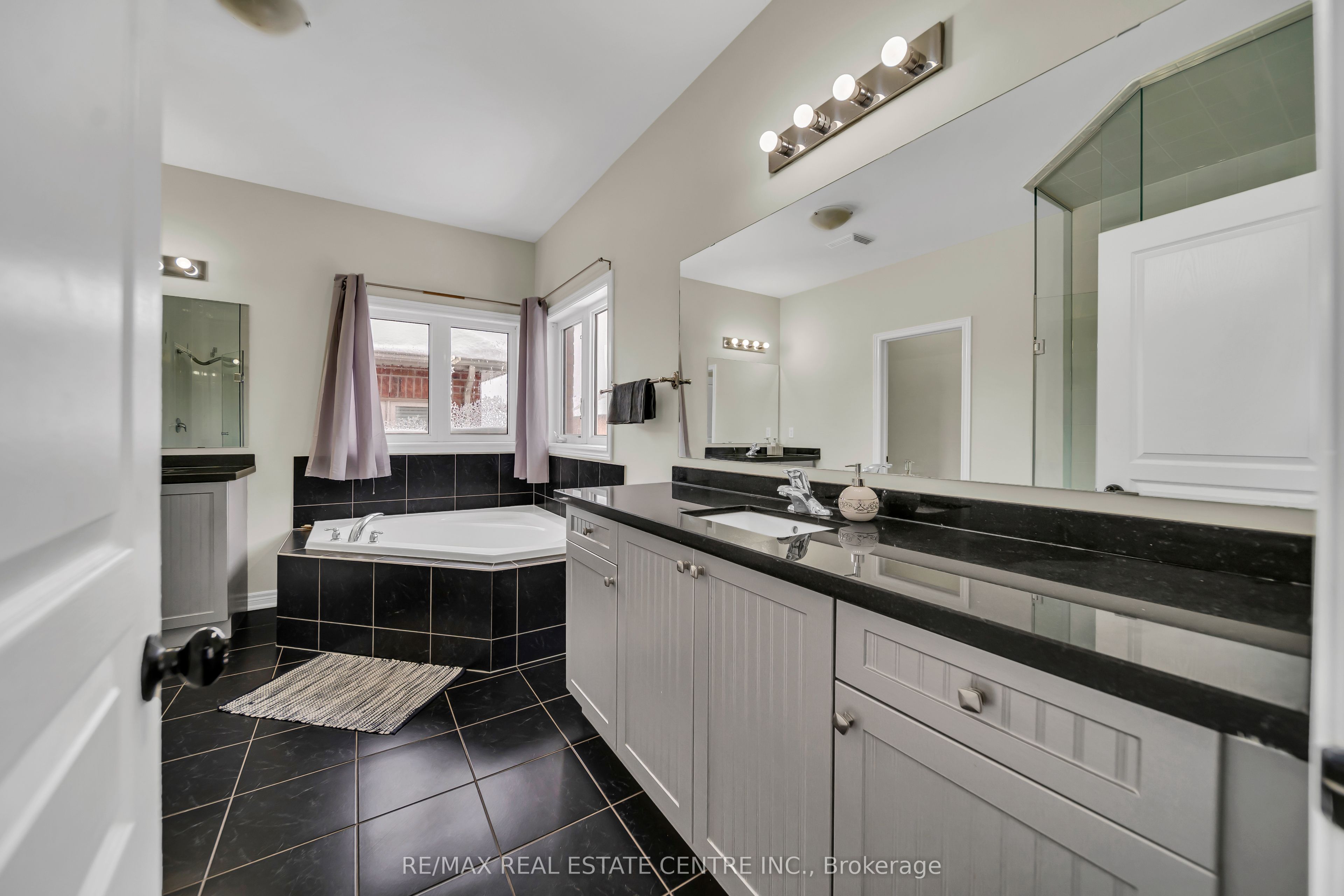 10 Vidal Road Property Photo 26