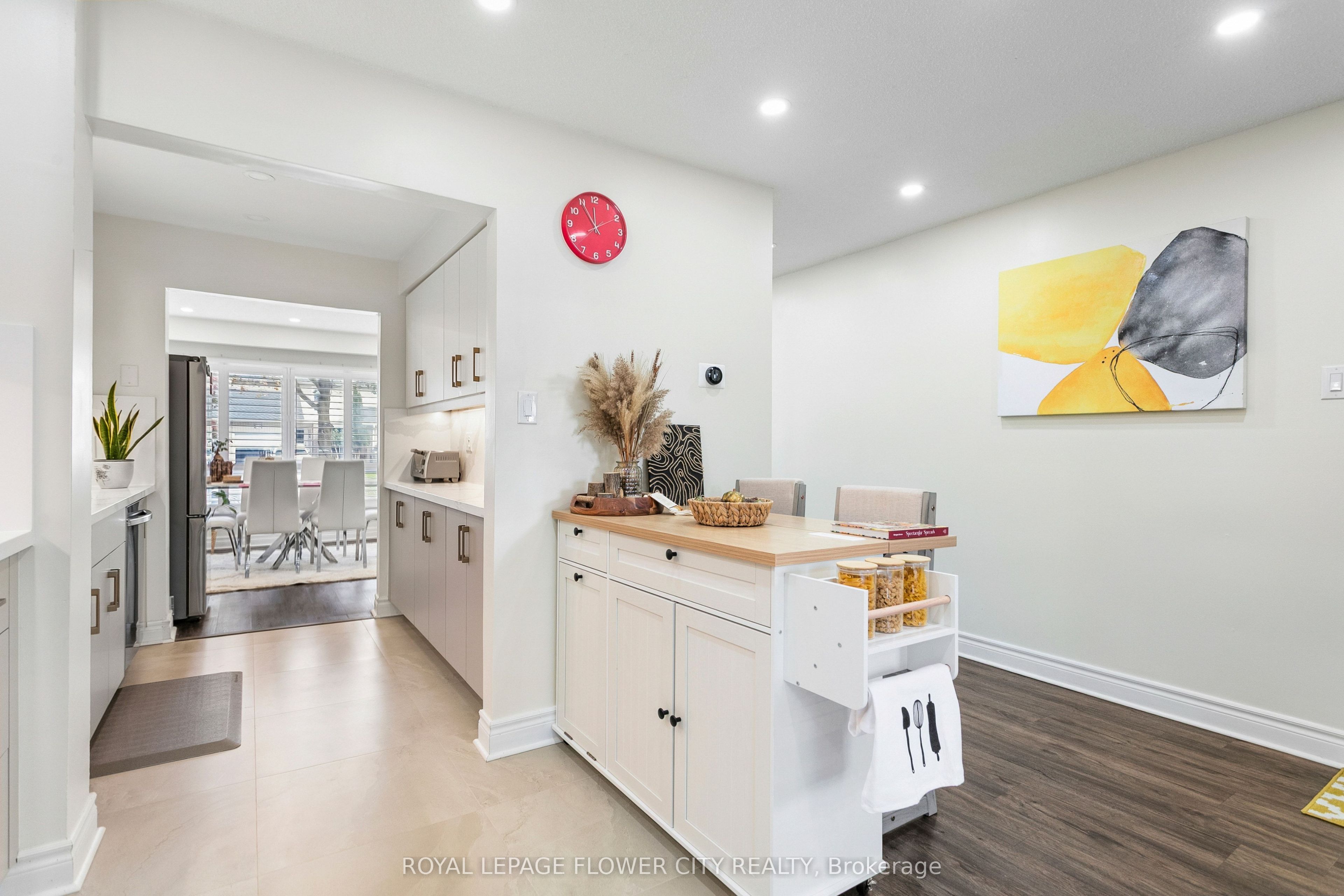 35 Camberley Crescent Property Photo 4