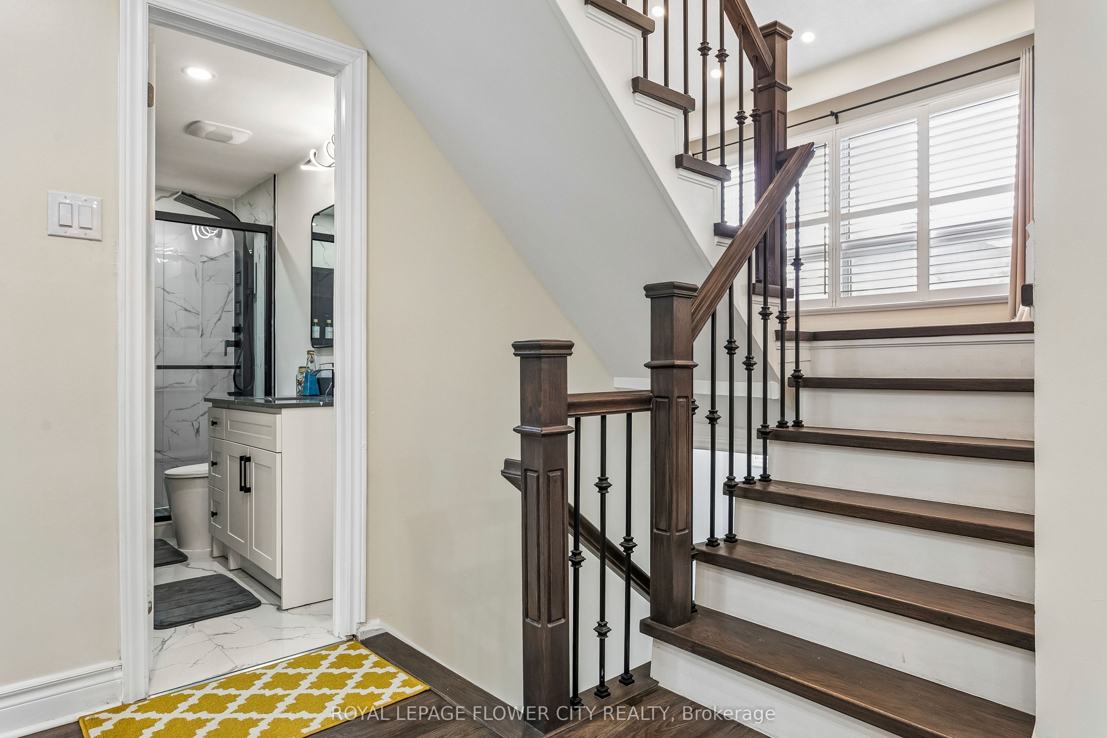 35 Camberley Crescent Property Photo 9