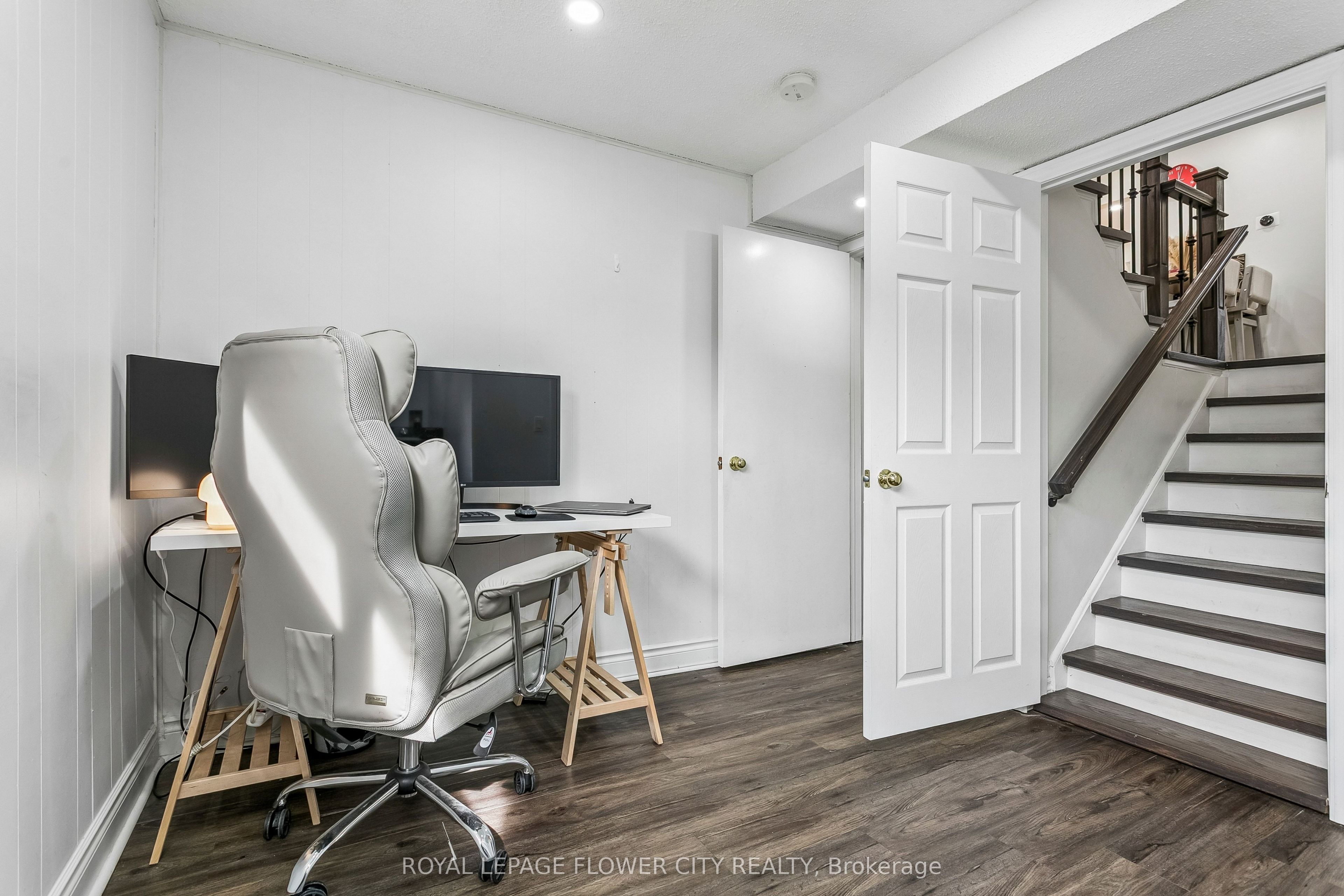 35 Camberley Crescent Property Photo 28