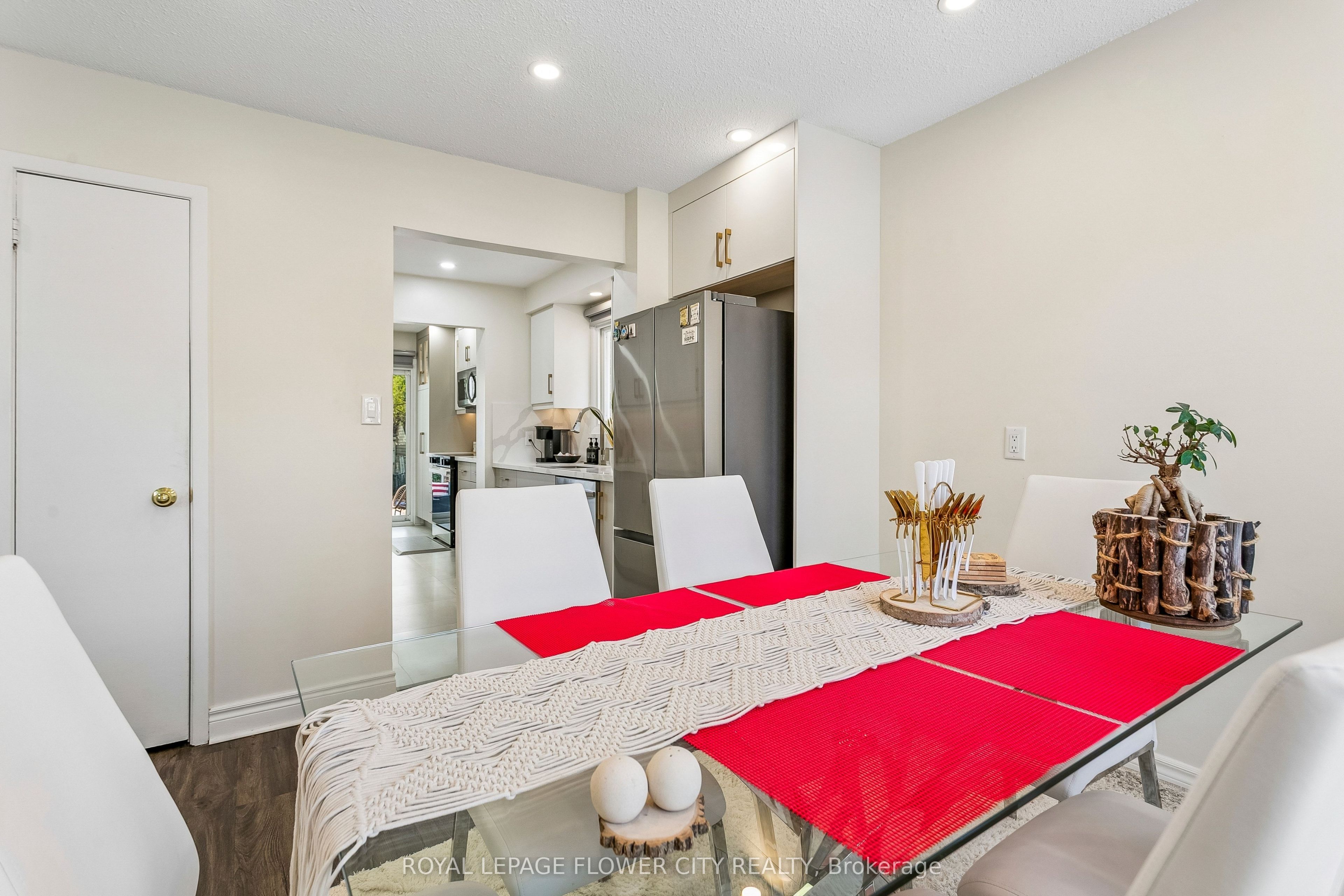 35 Camberley Crescent Property Photo 49