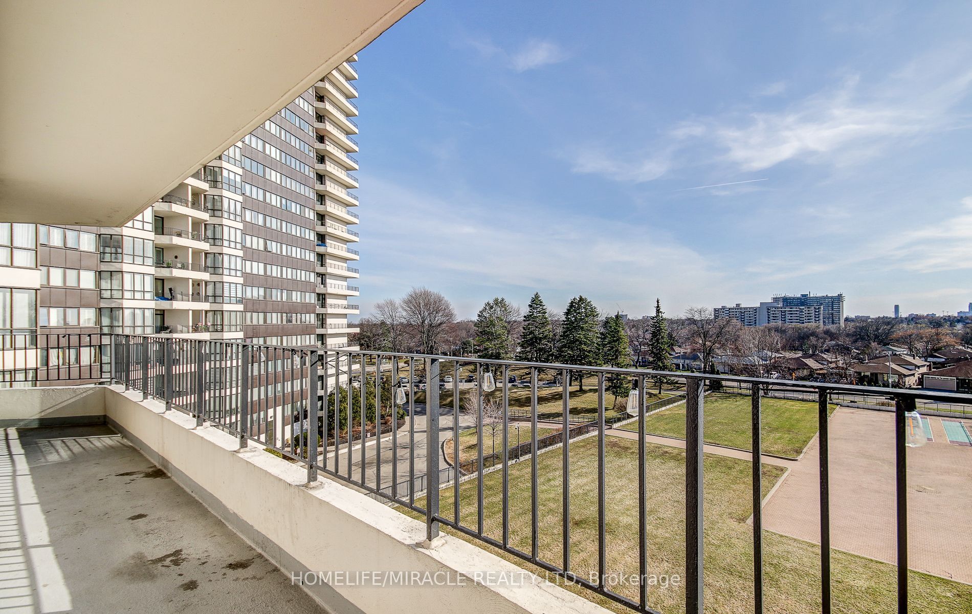 1333 Bloor Street 504 Property Photo 39