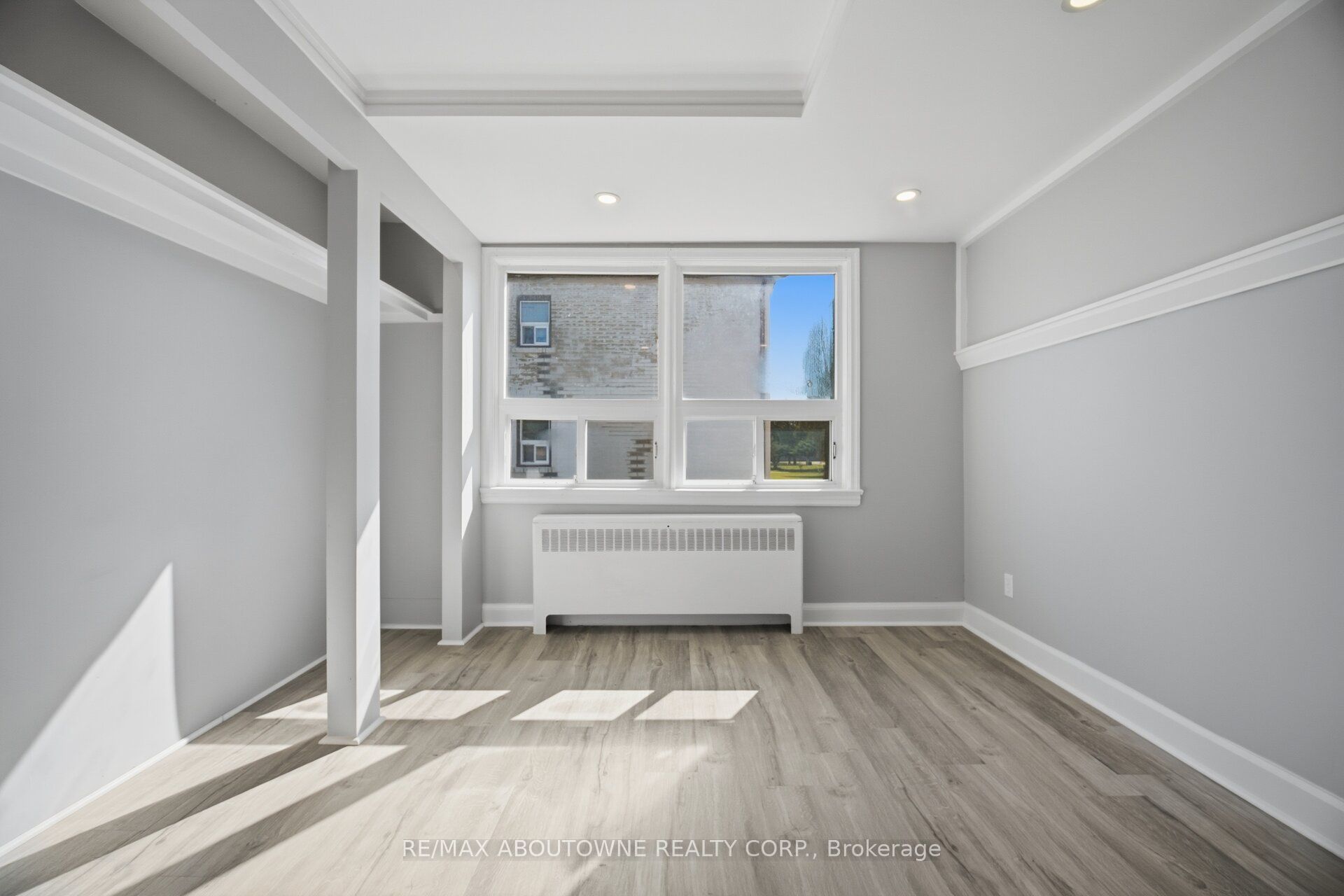 1047 Churchill Avenue E 1 Property Photo 17