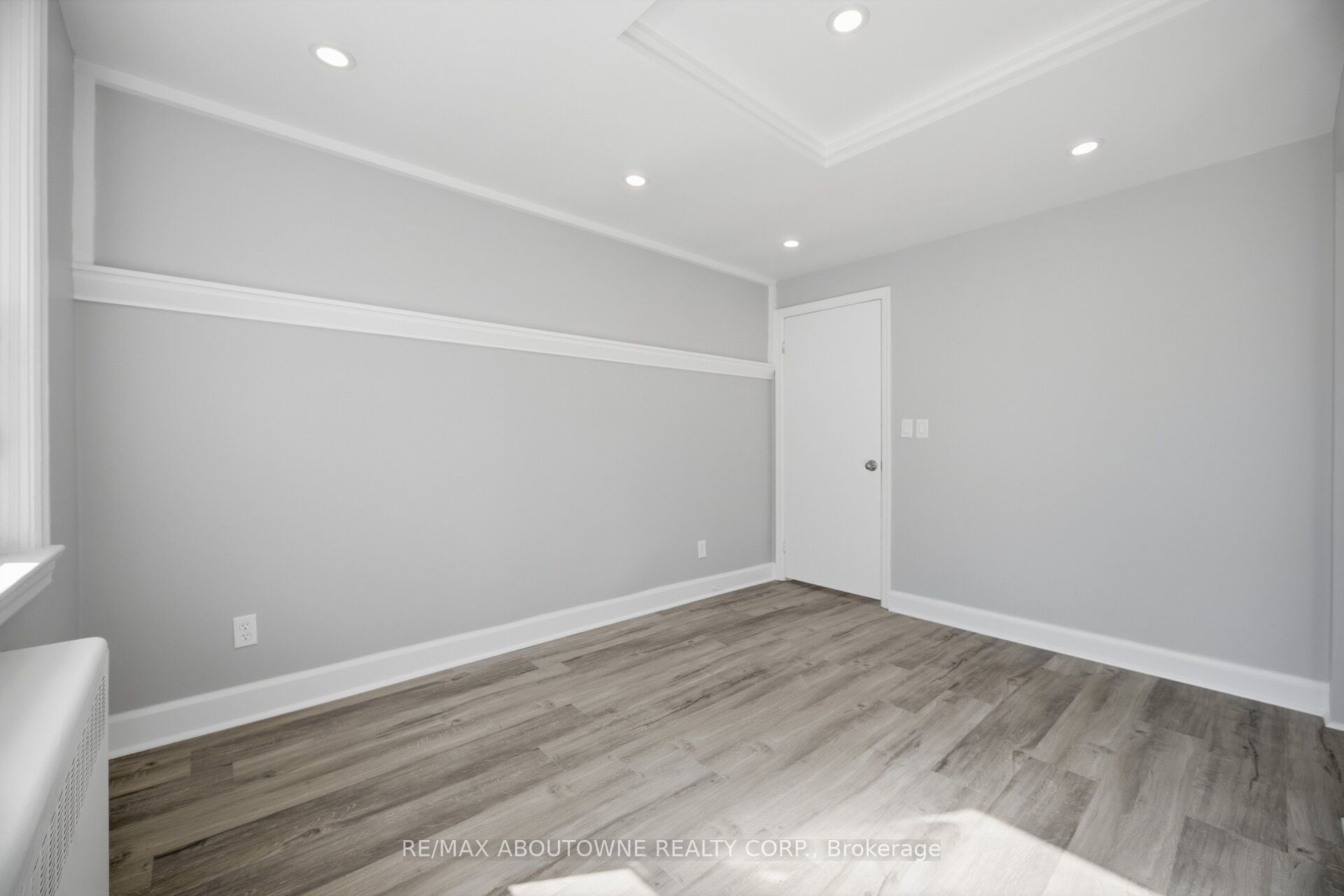 1047 Churchill Avenue E 1 Property Photo 18