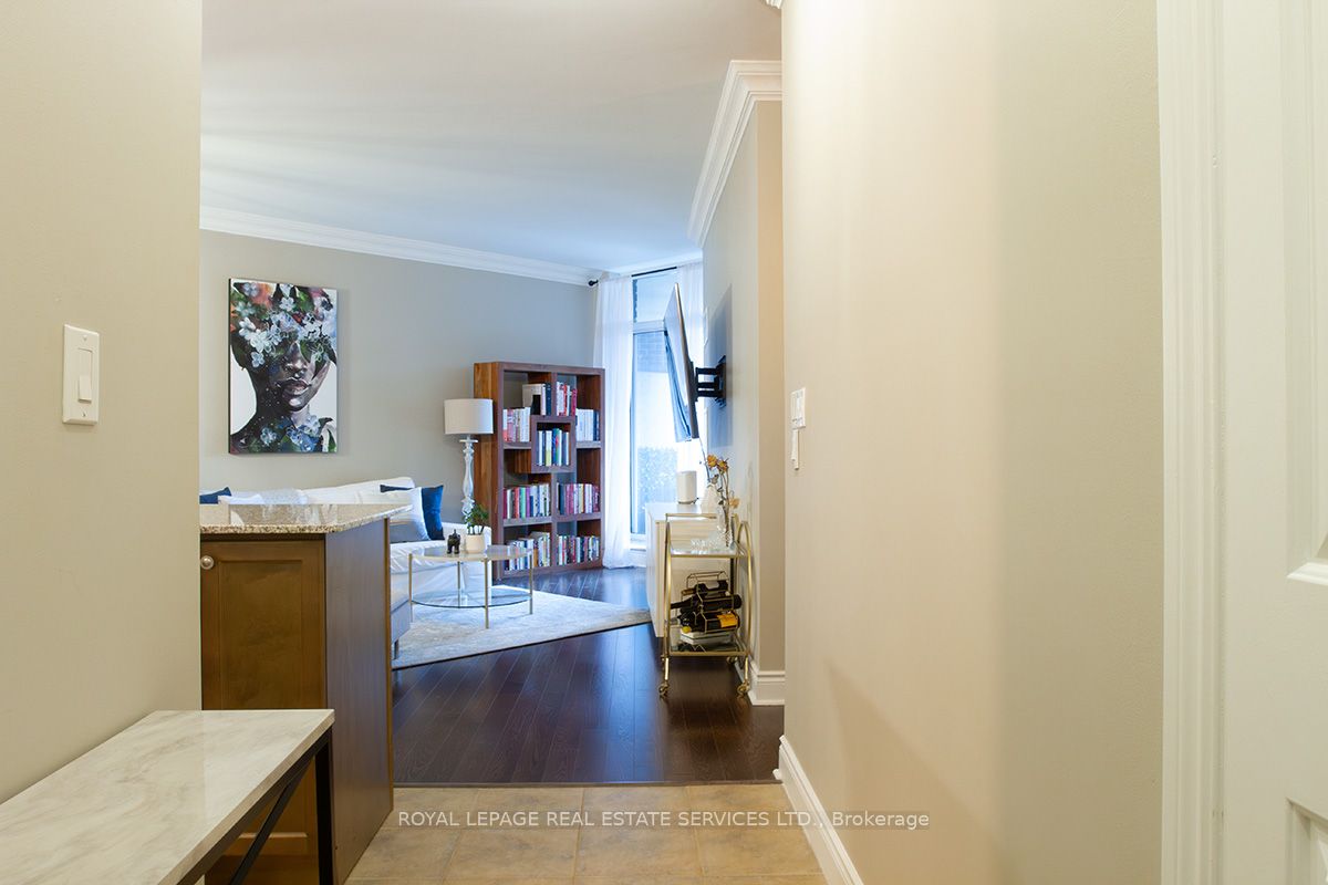 25 Earlington Avenue 219 Property Photo 5