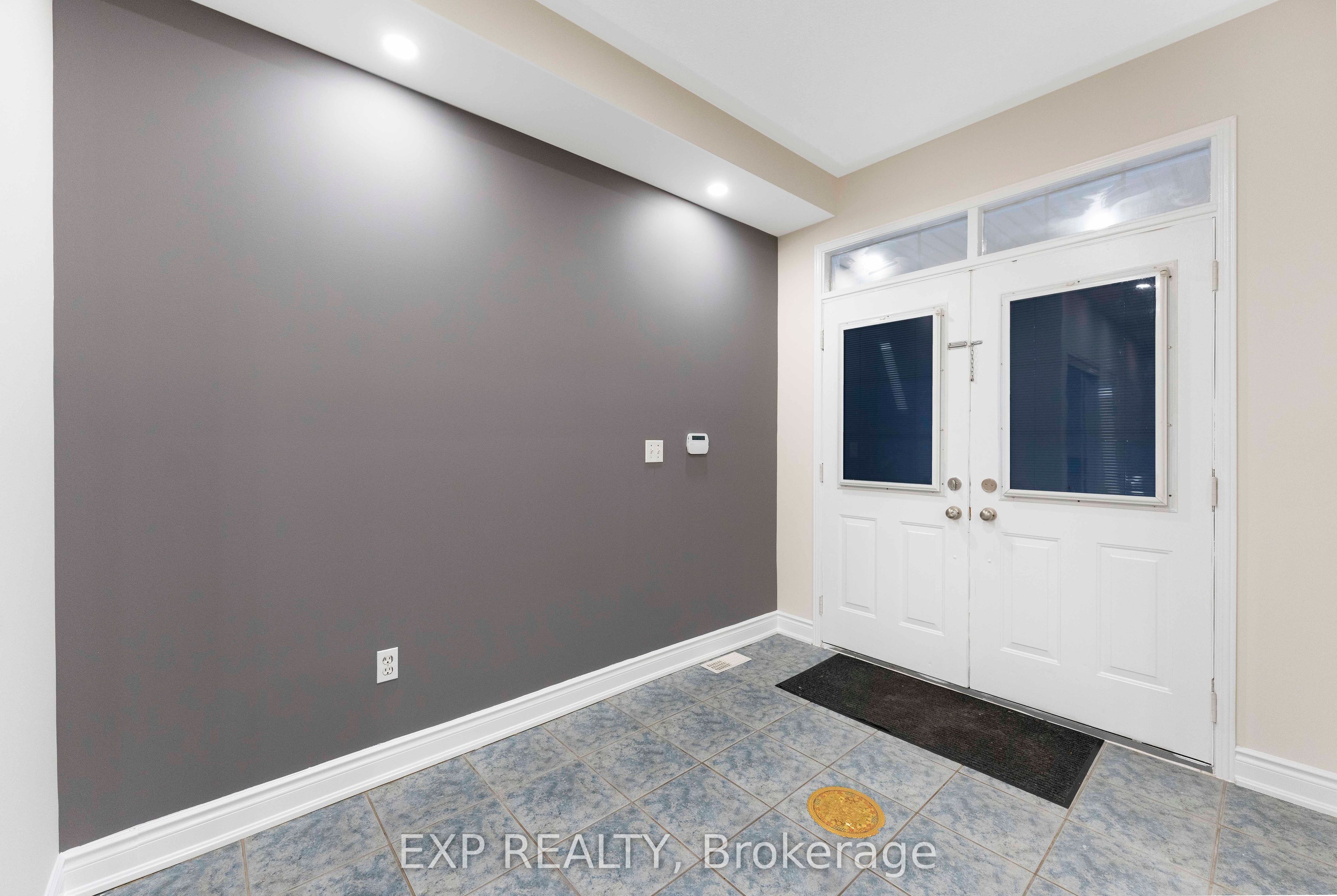7 Overture Lane Property Photo 4