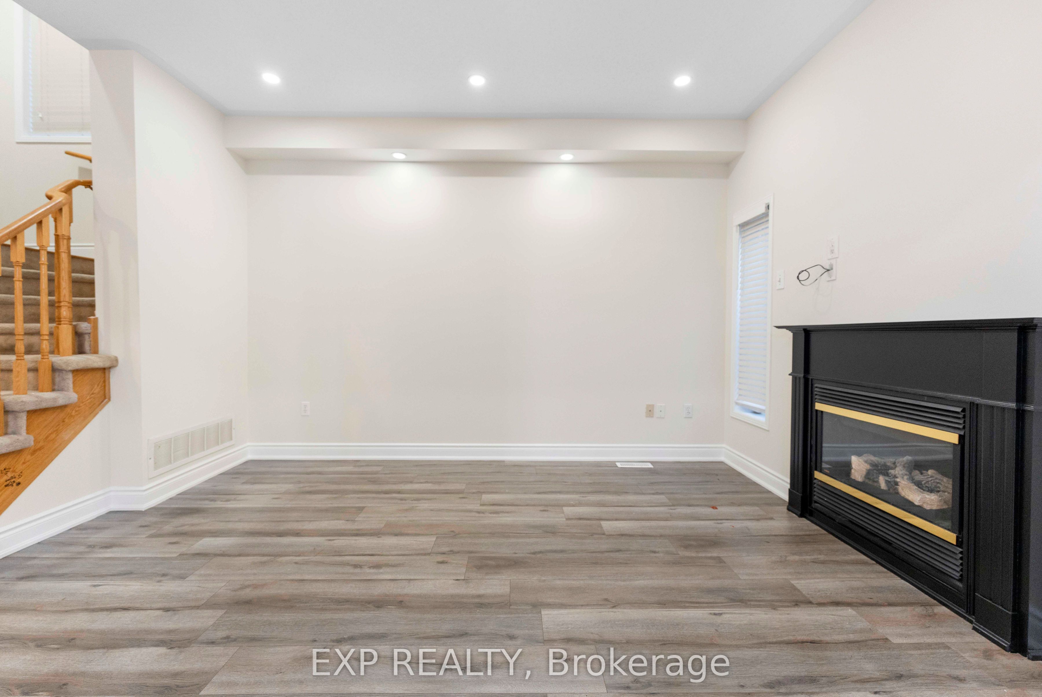 7 Overture Lane Property Photo 12