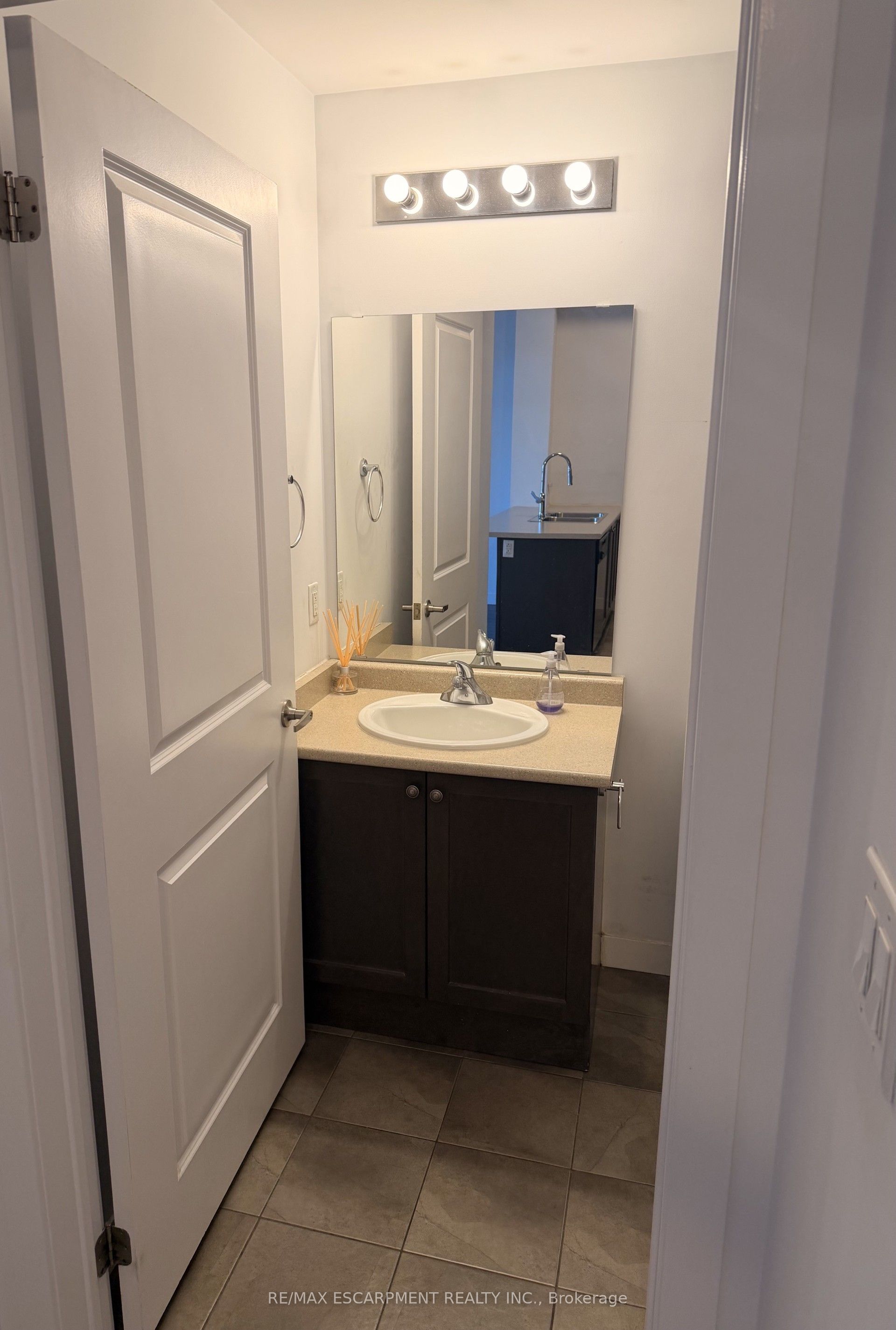 5010 Corporate Drive 408 Property Photo 12