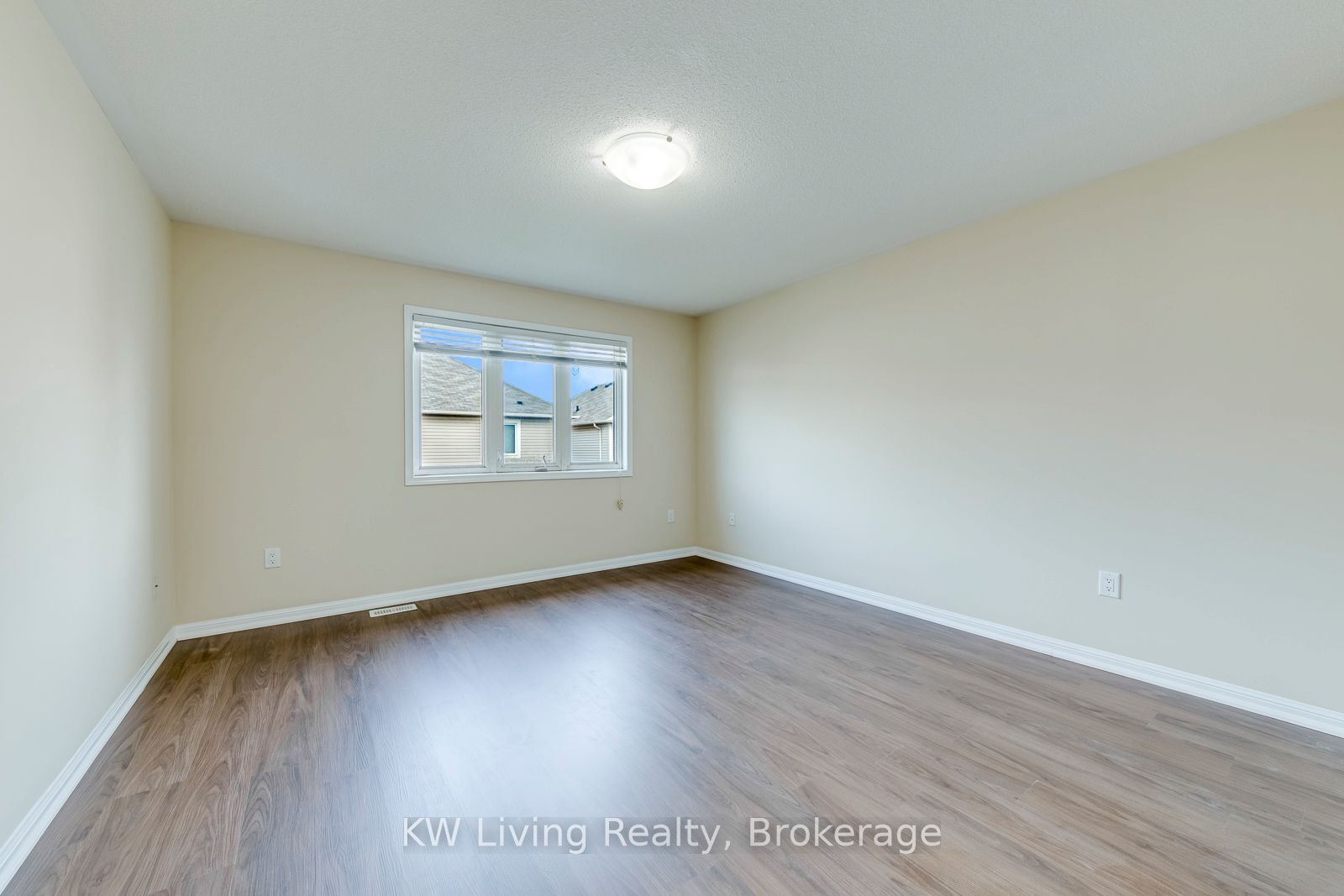 348 Chuchmach Close Property Photo 23