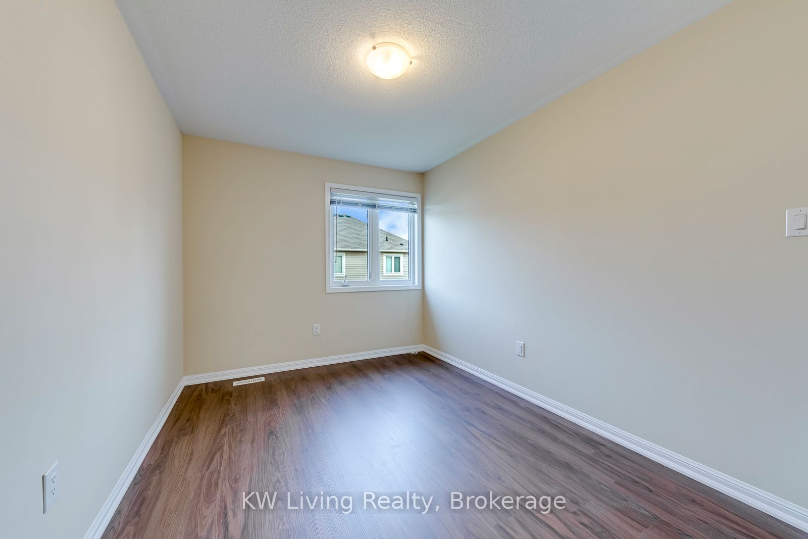 348 Chuchmach Close Property Photo 28