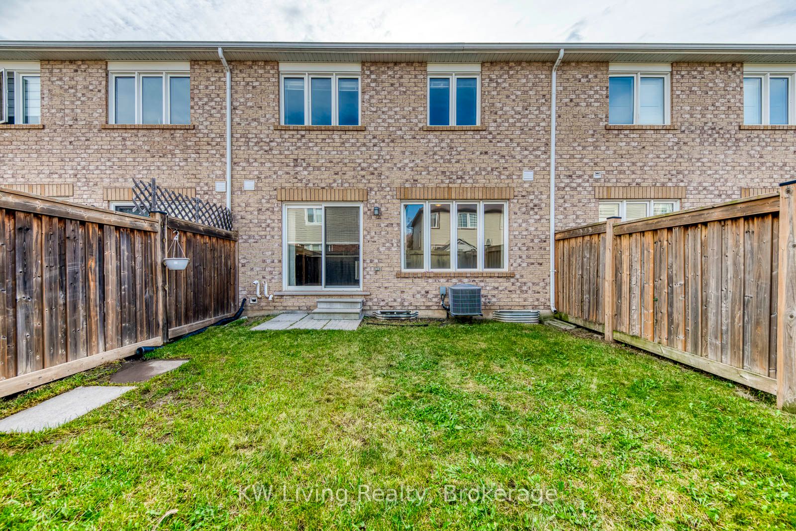 348 Chuchmach Close Property Photo 39