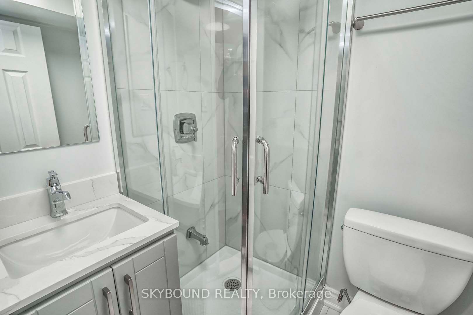 3614 Holden (unit 1) Crescent Property Photo 13