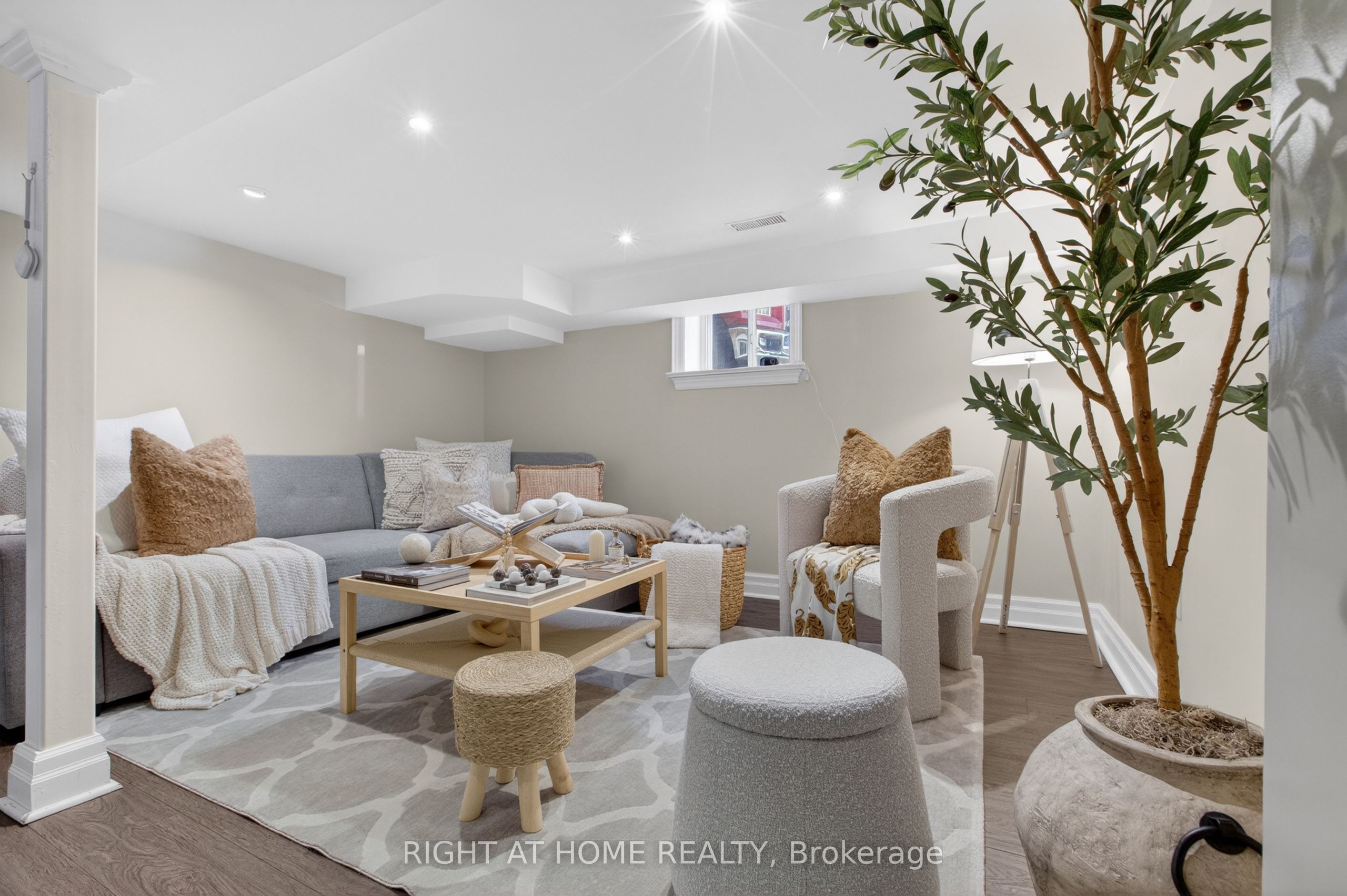 77 Elma Street Property Photo 17