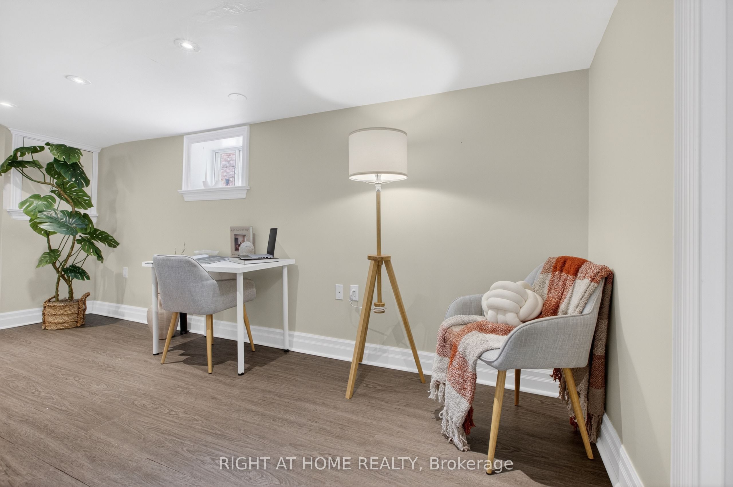 77 Elma Street Property Photo 21