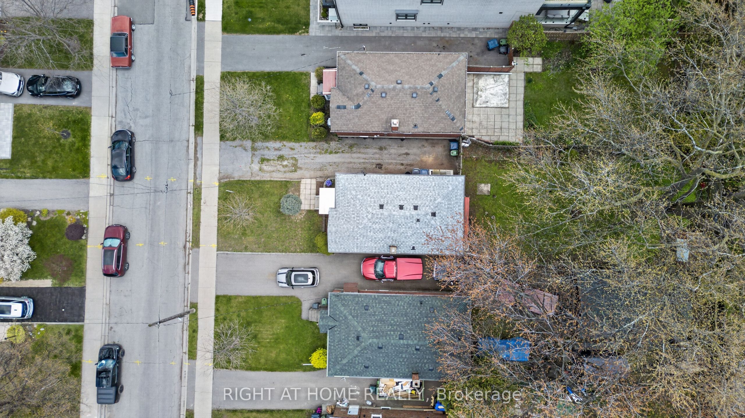 77 Elma Street Property Photo 28