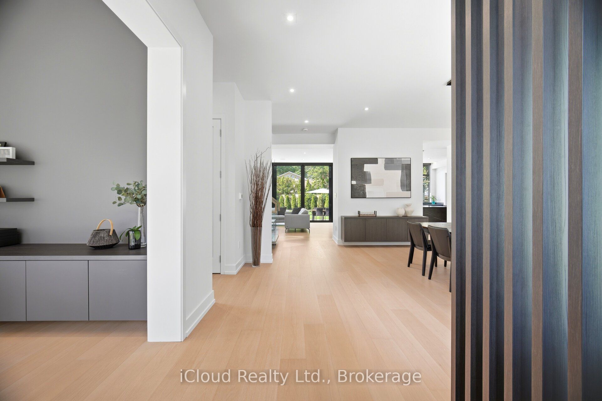 1590 Kenmuir Avenue Property Photo 4