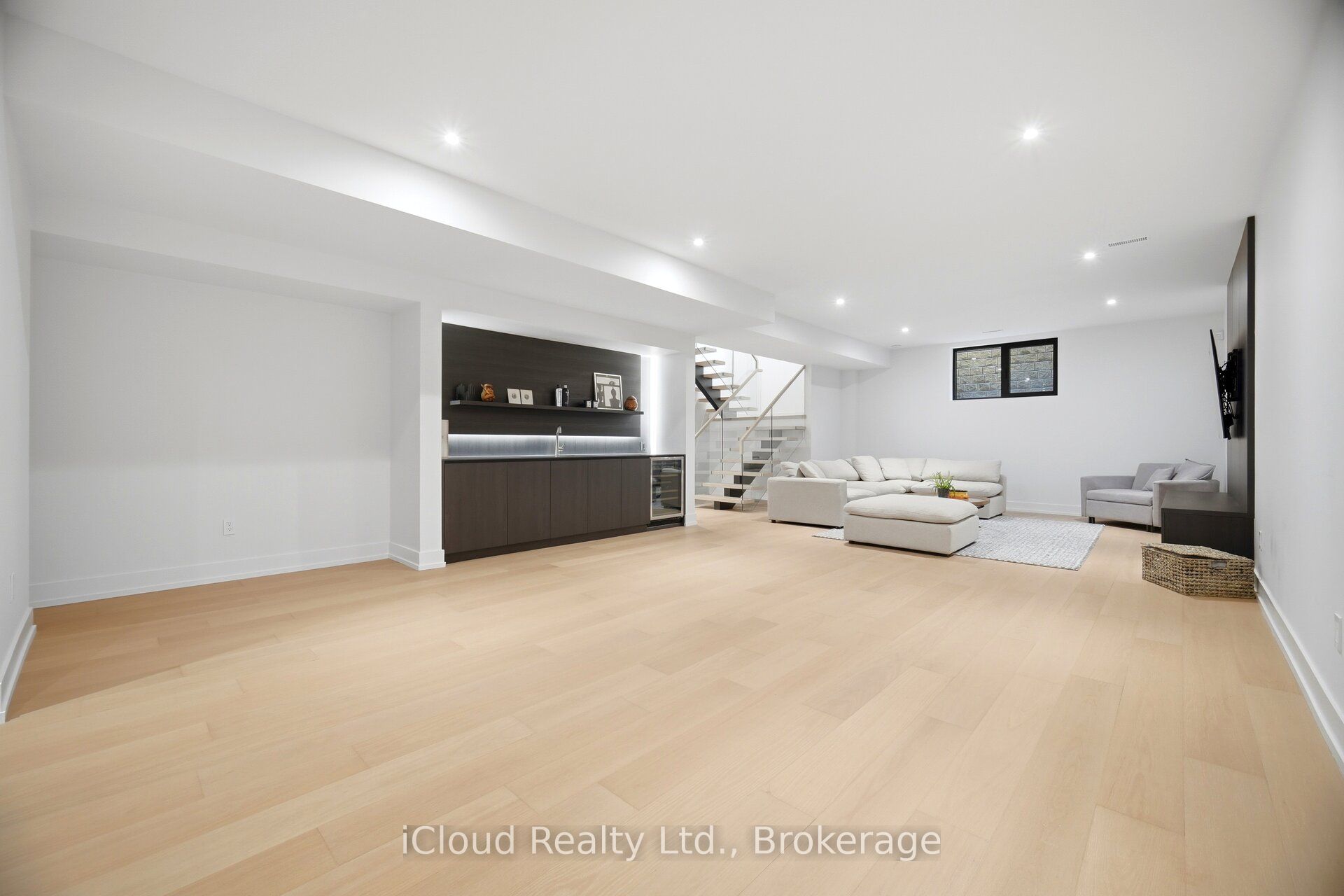 1590 Kenmuir Avenue Property Photo 36