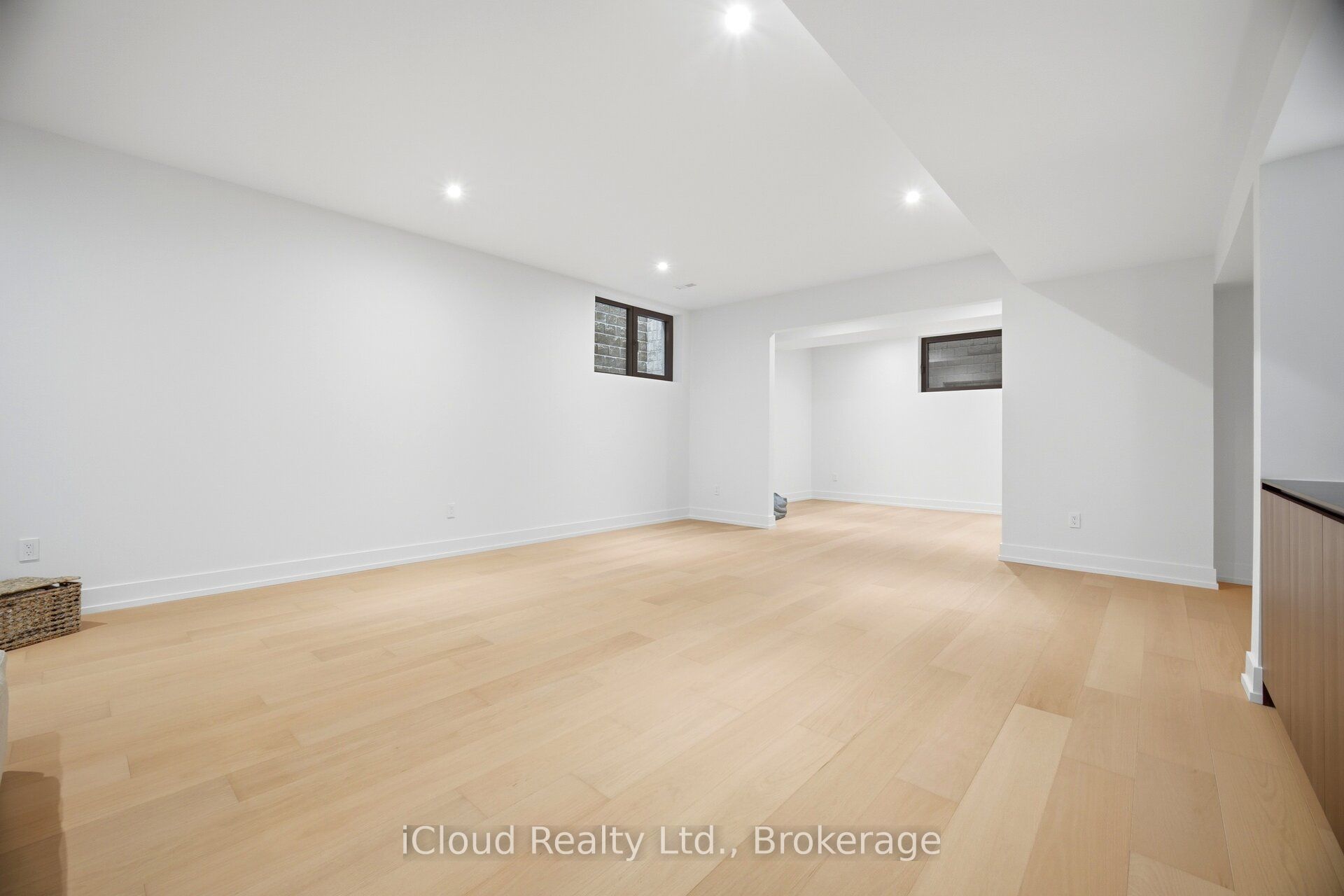 1590 Kenmuir Avenue Property Photo 37