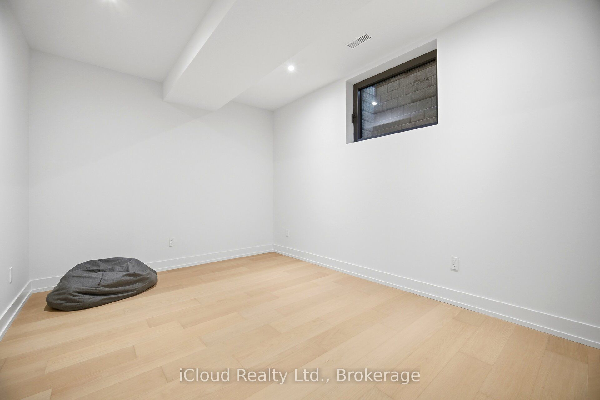1590 Kenmuir Avenue Property Photo 46