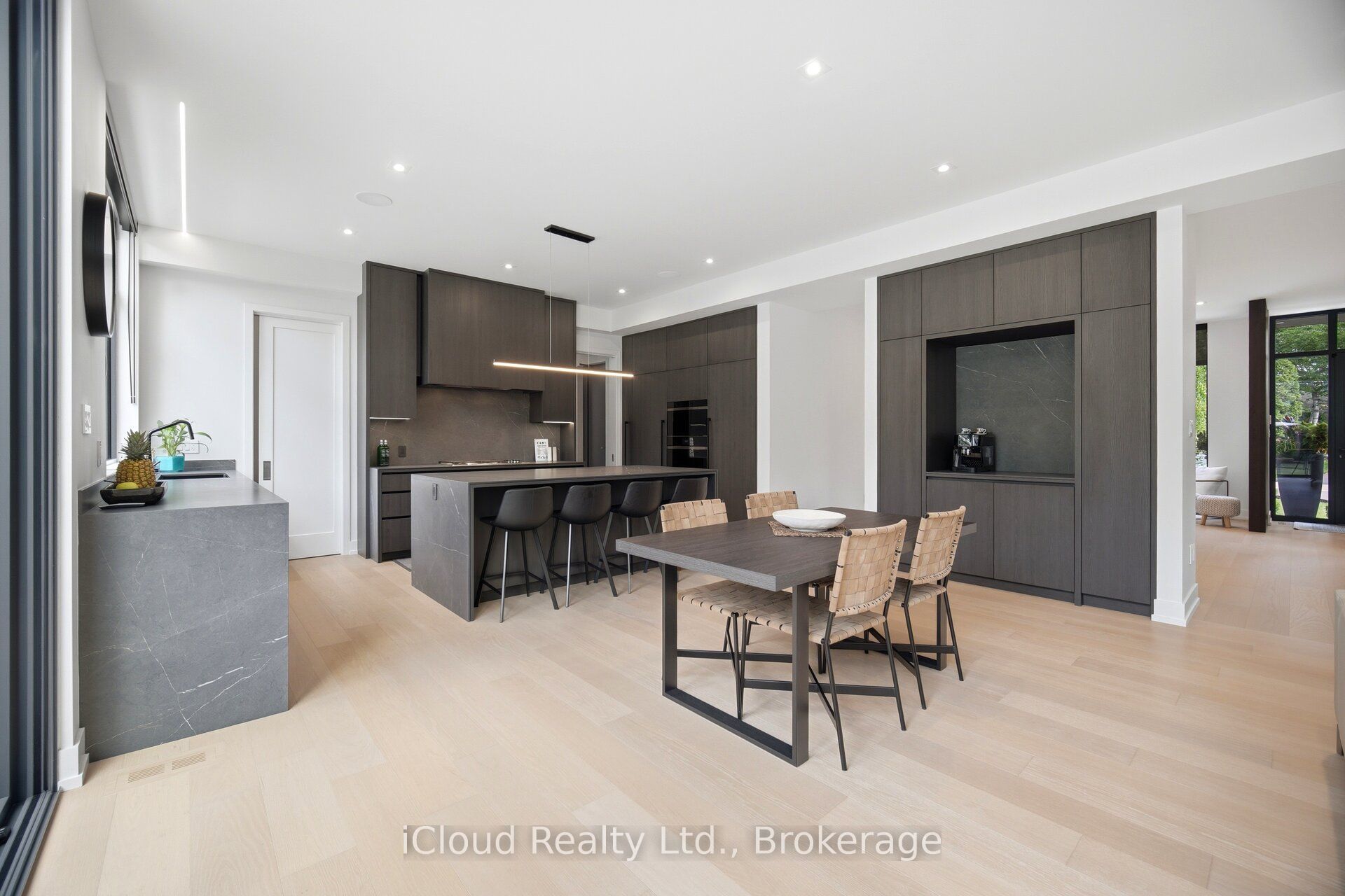 1590 Kenmuir Avenue Property Photo 47