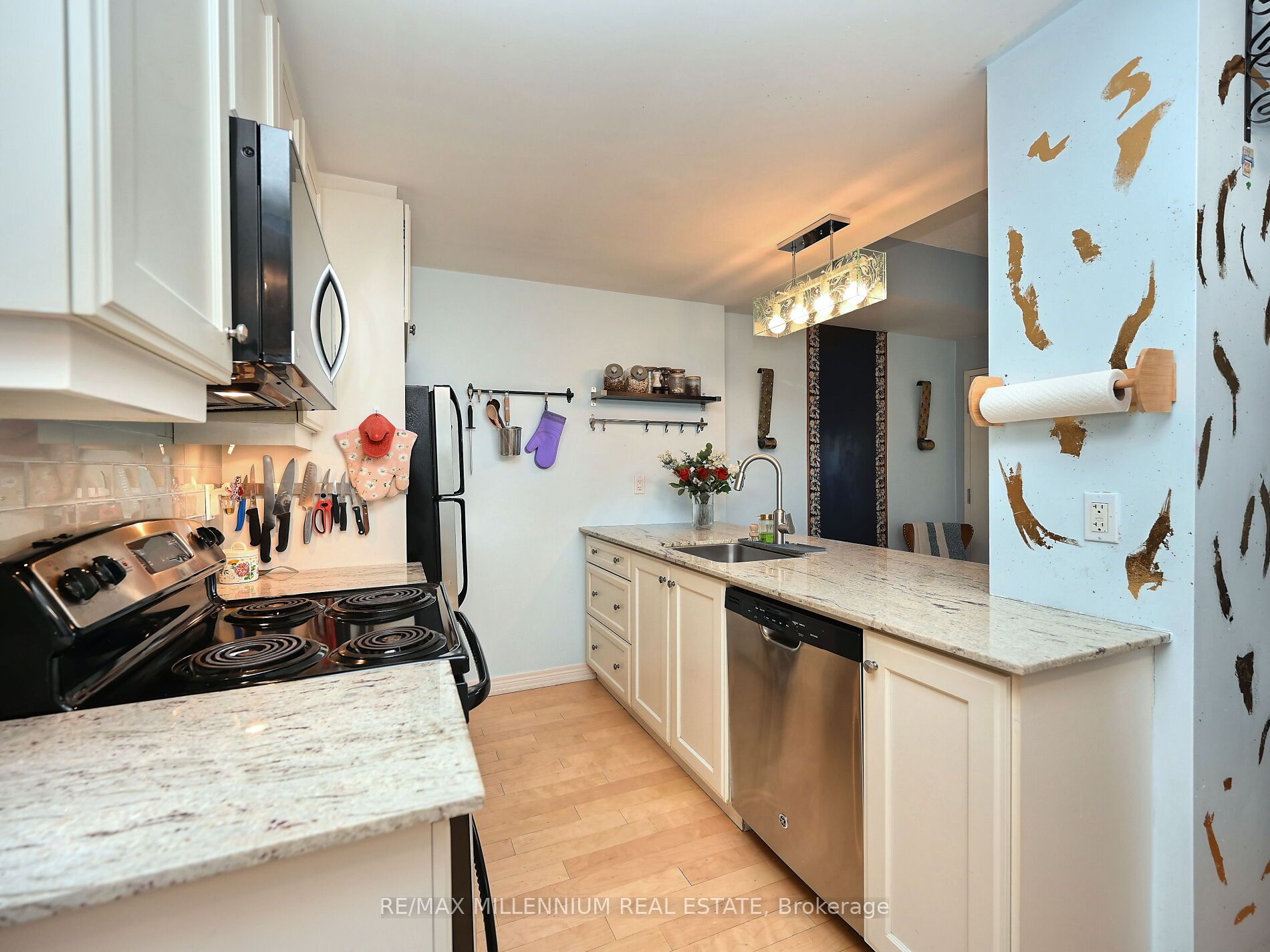 1419 Costigan Road 101 Property Photo 14