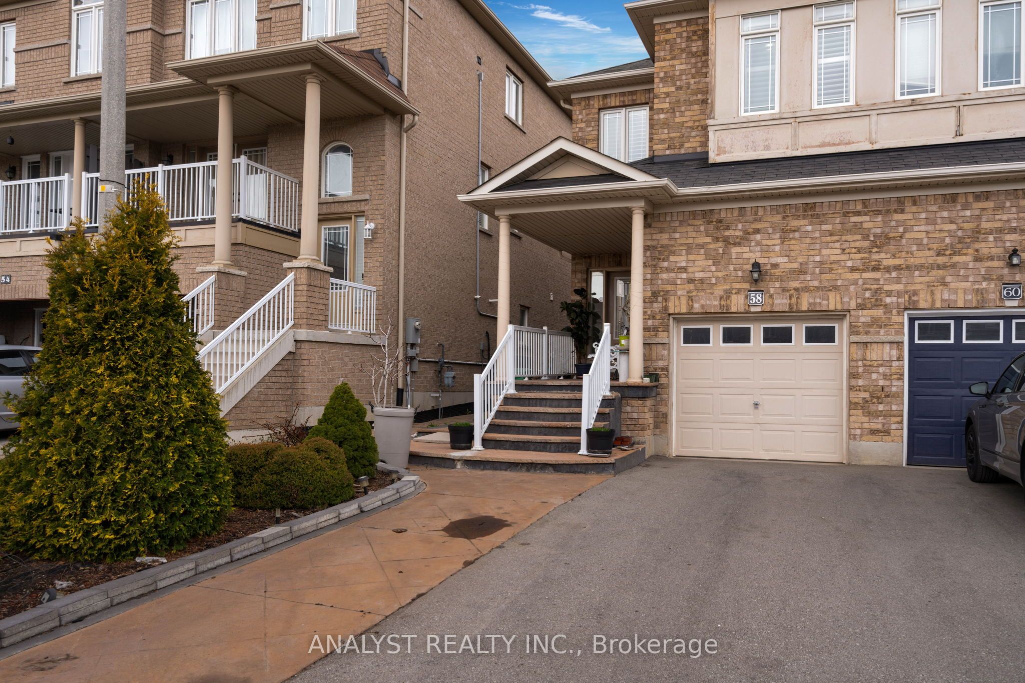 58 Saint Grace Court Property Photo 3