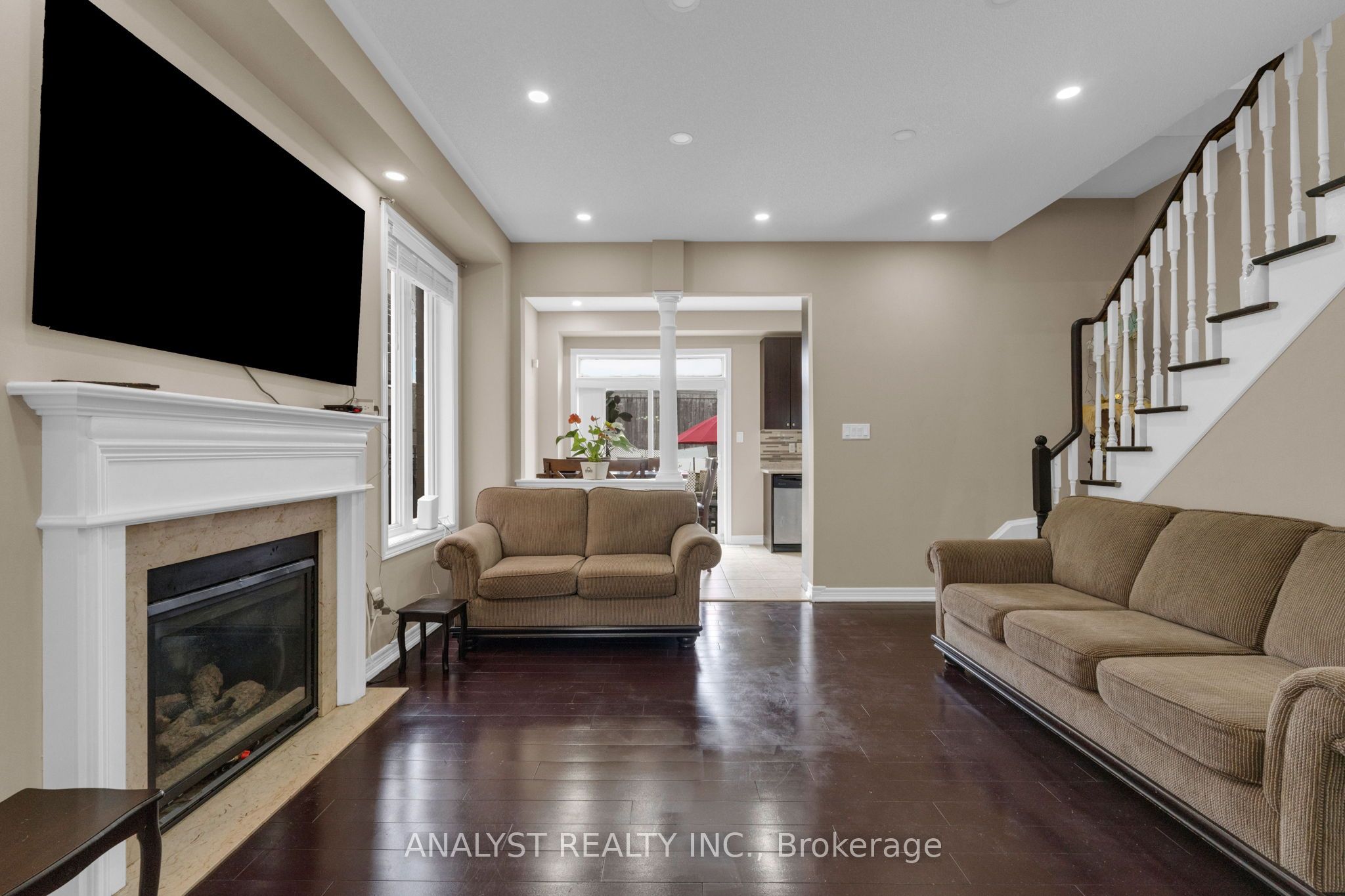 58 Saint Grace Court Property Photo 7