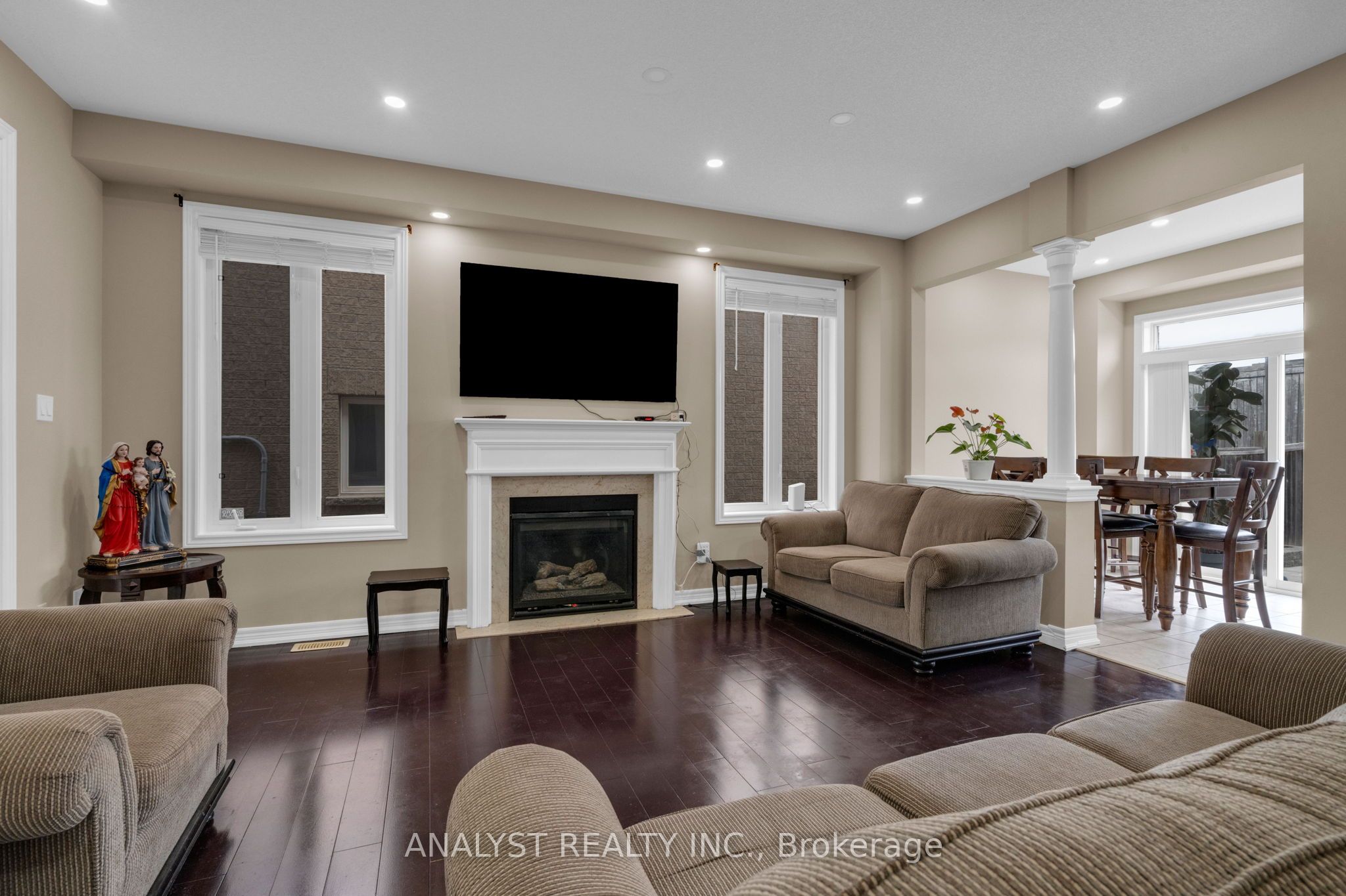 58 Saint Grace Court Property Photo 8