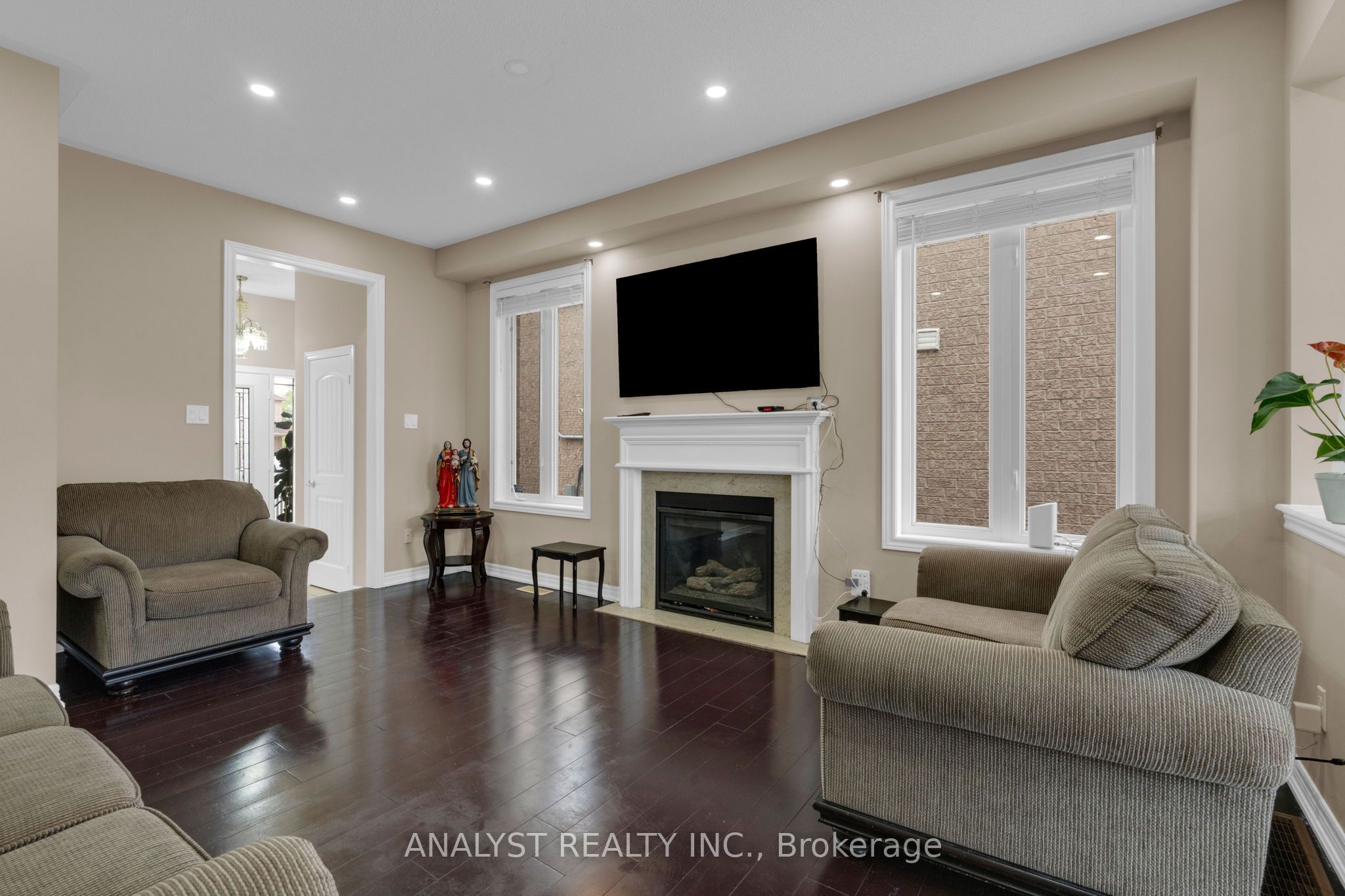 58 Saint Grace Court Property Photo 9