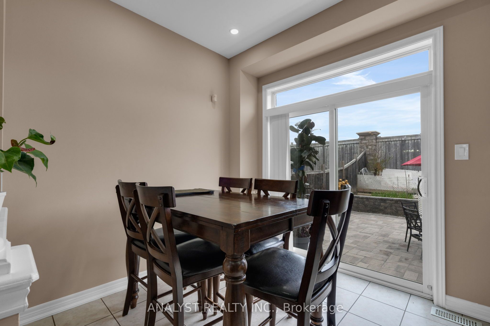 58 Saint Grace Court Property Photo 11