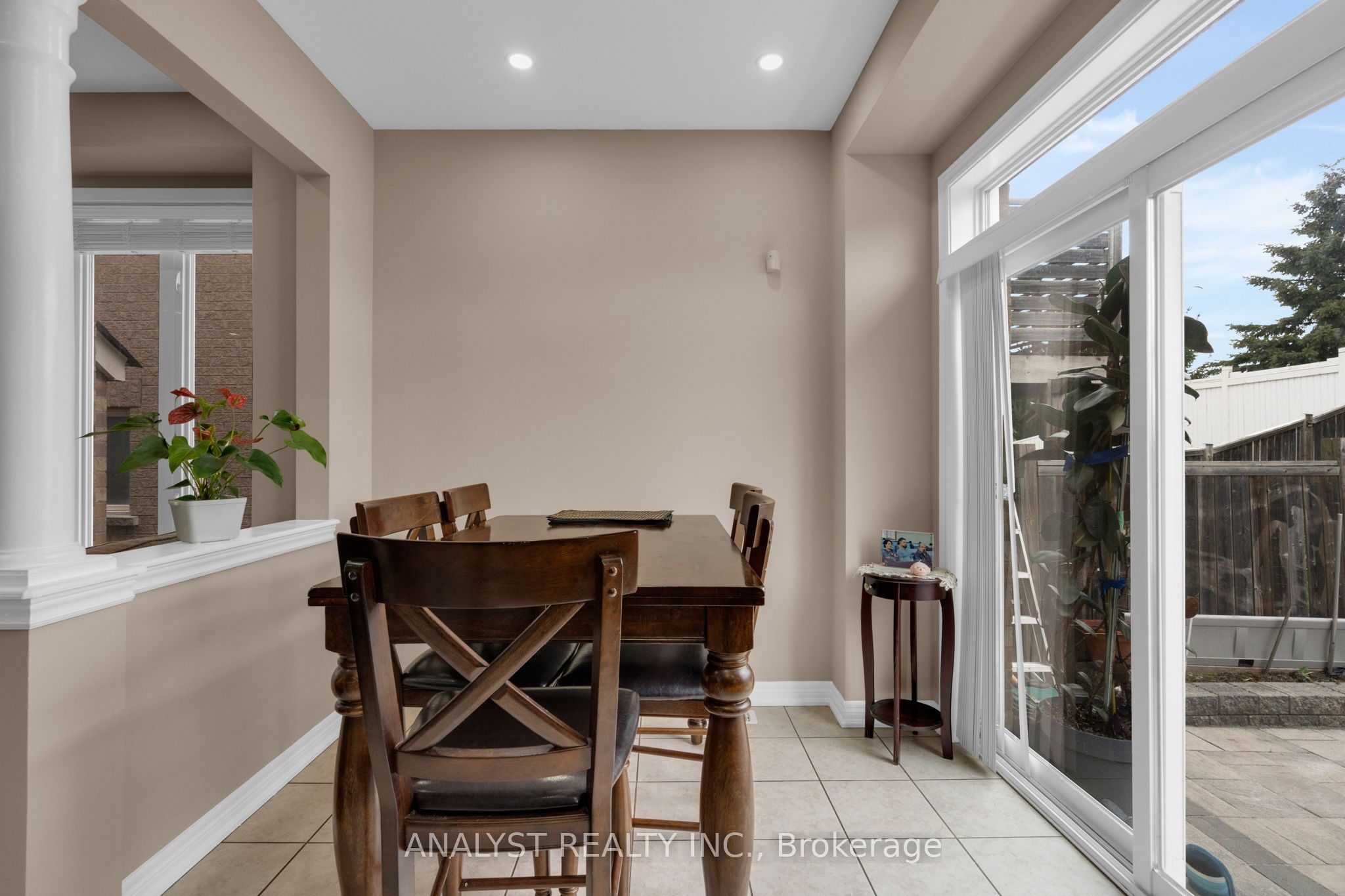 58 Saint Grace Court Property Photo 12