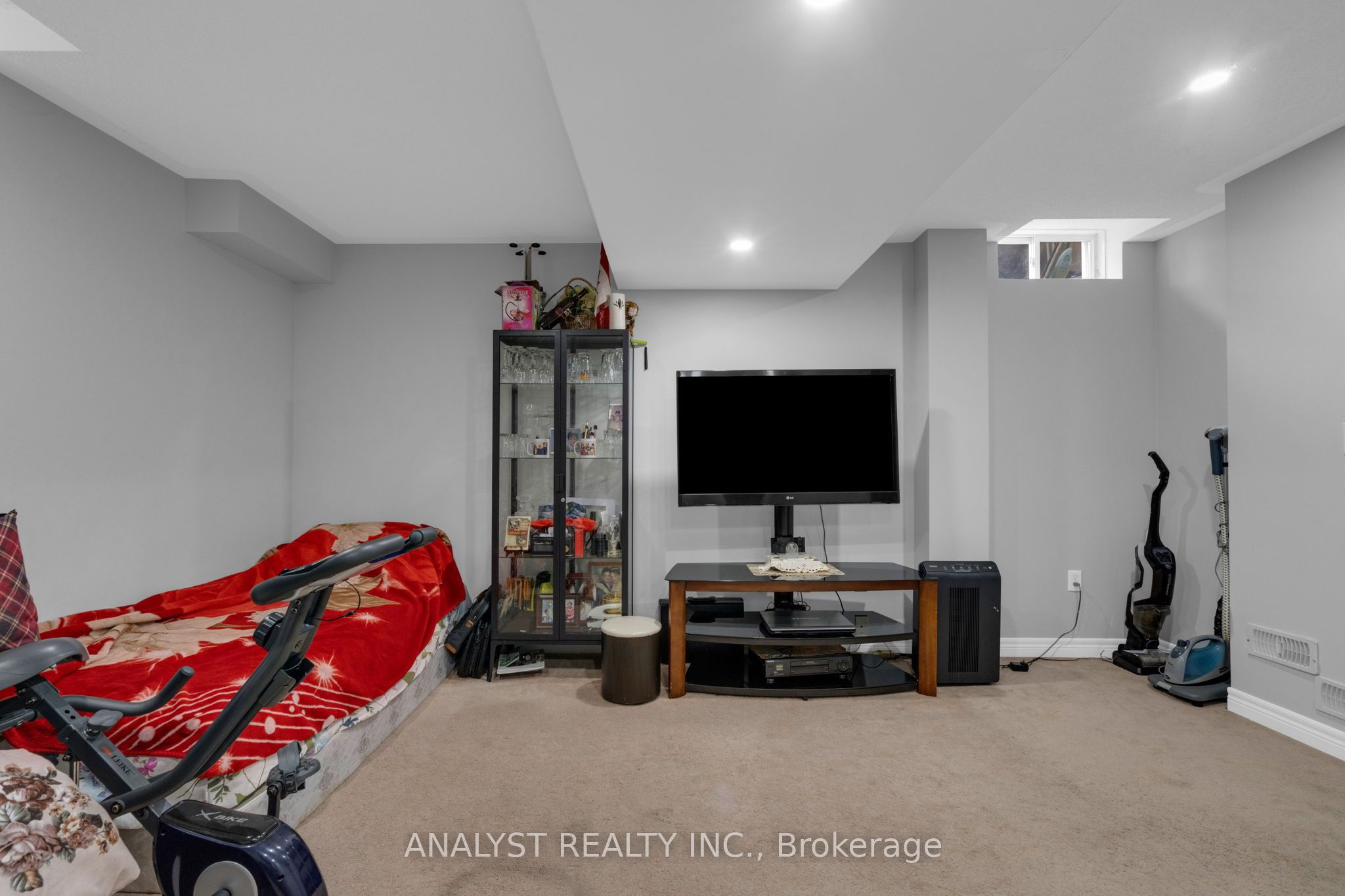 58 Saint Grace Court Property Photo 27