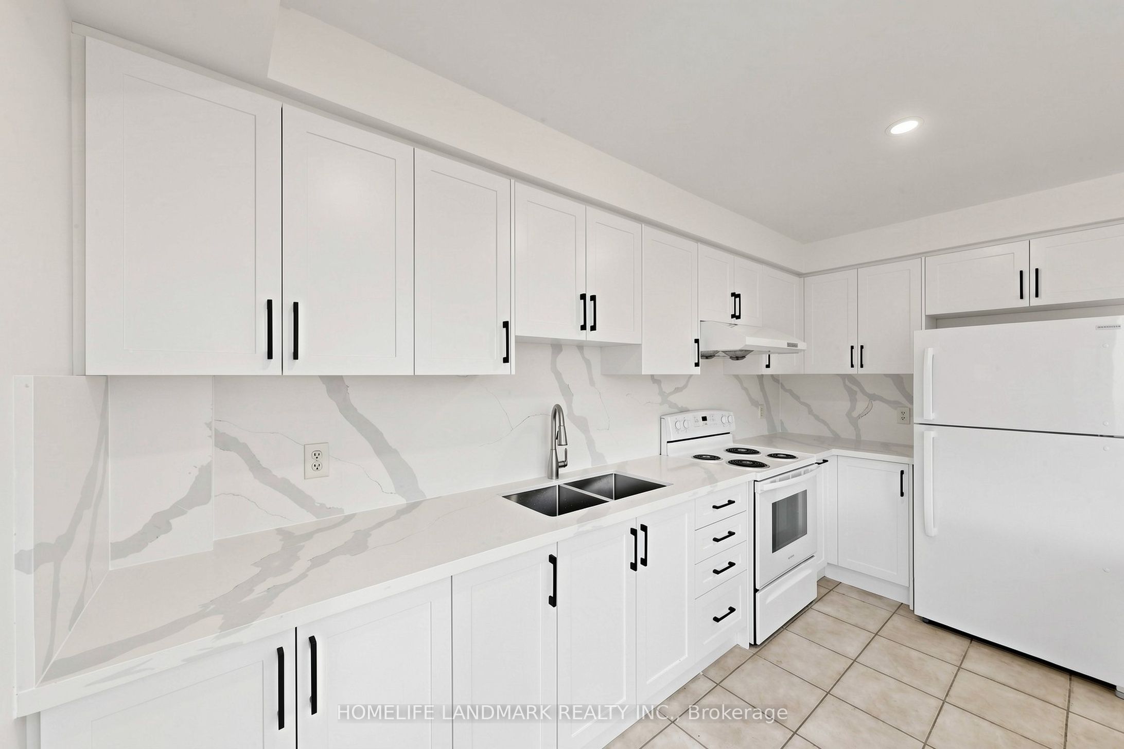 552 Thelma Street Property Photo 14