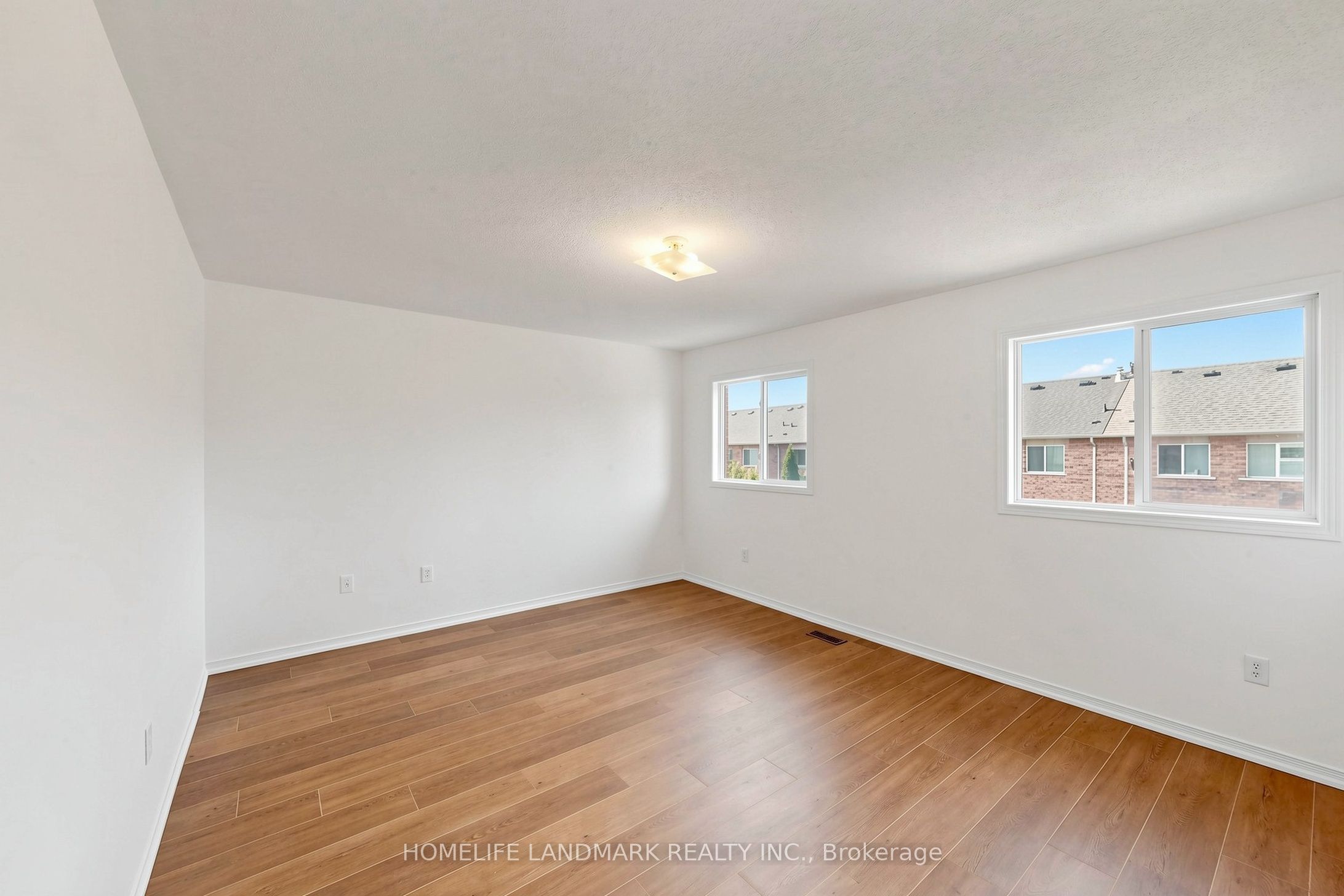 552 Thelma Street Property Photo 25
