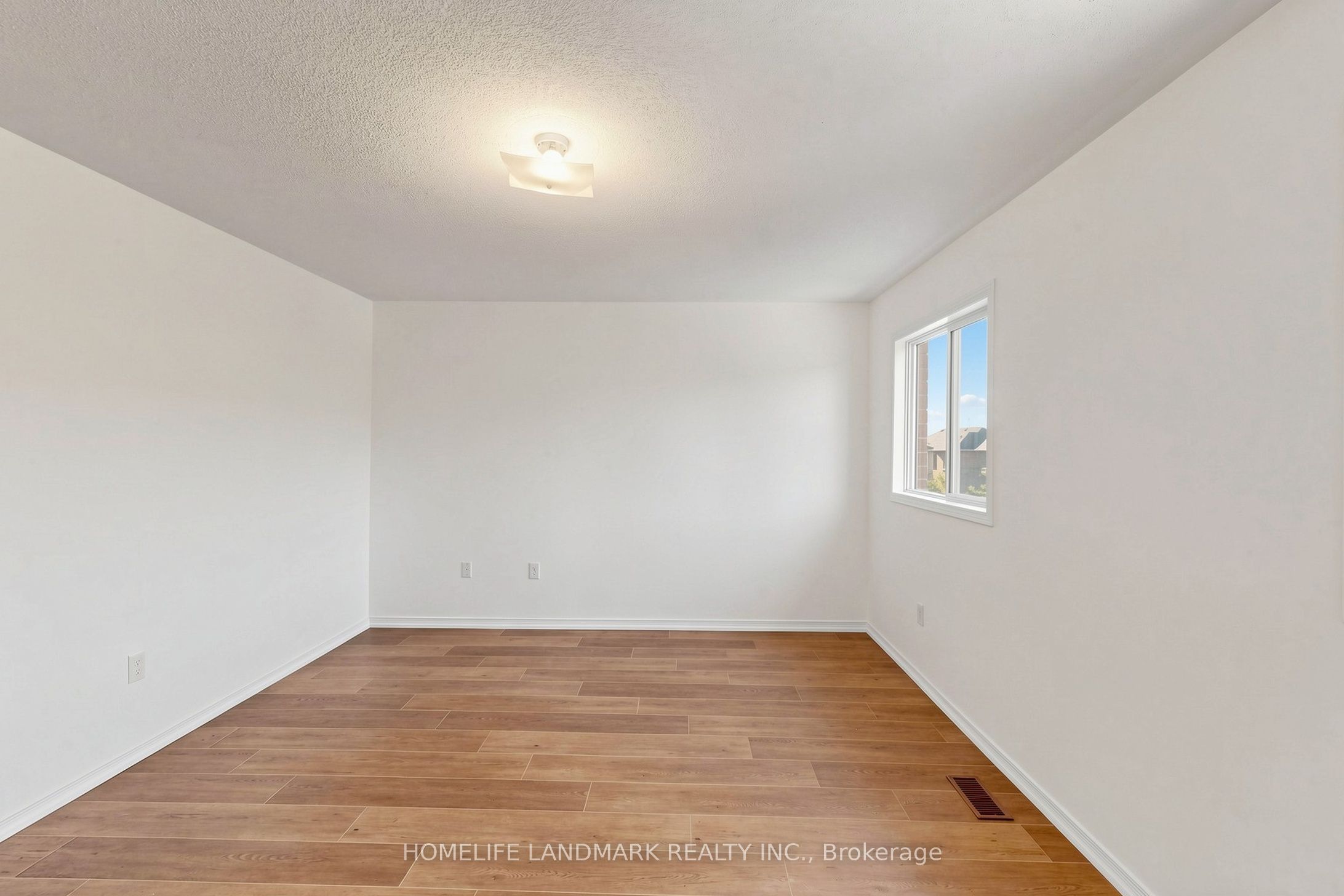 552 Thelma Street Property Photo 29