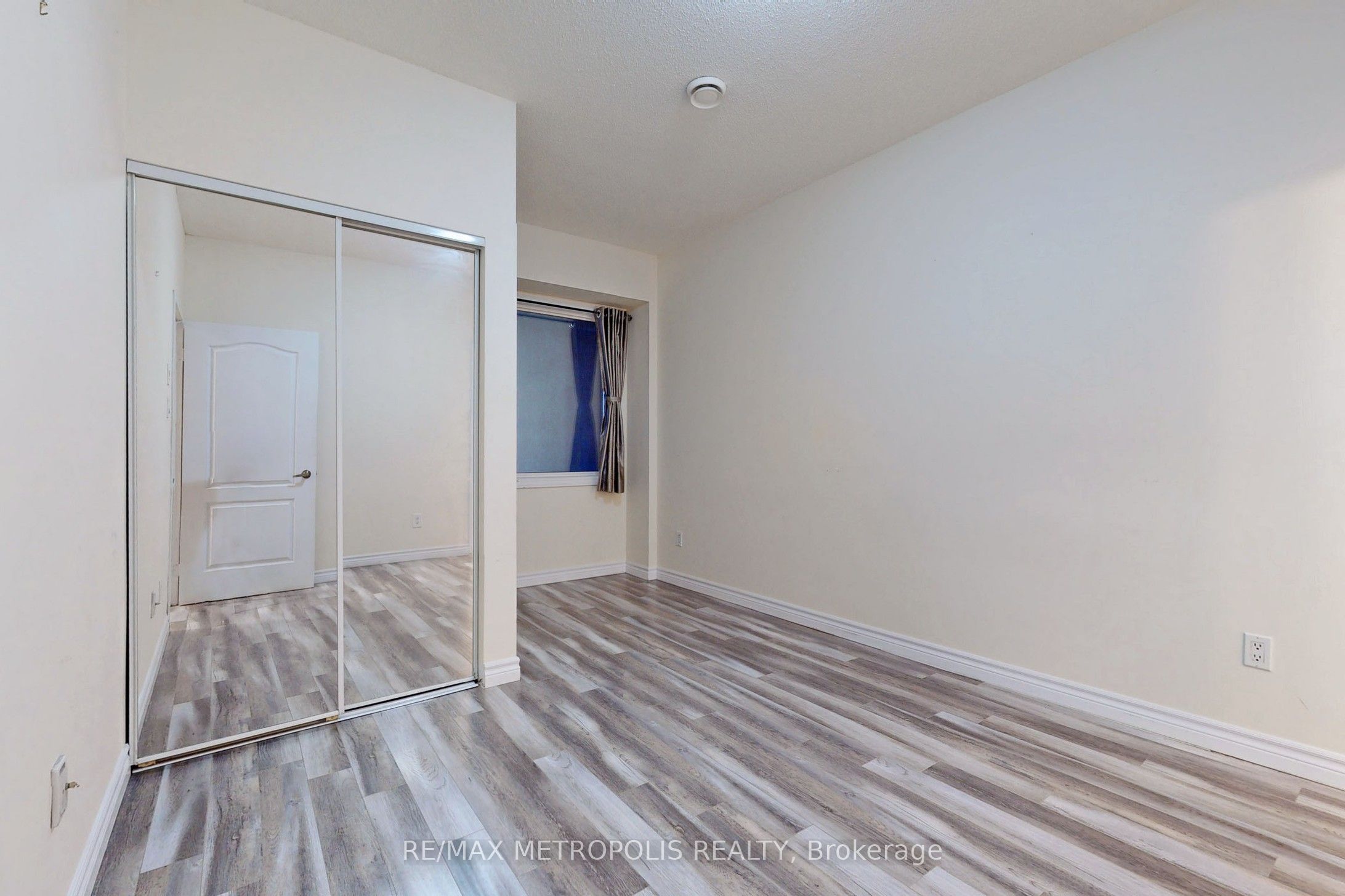 7405 Goreway Drive 712 Property Photo 6