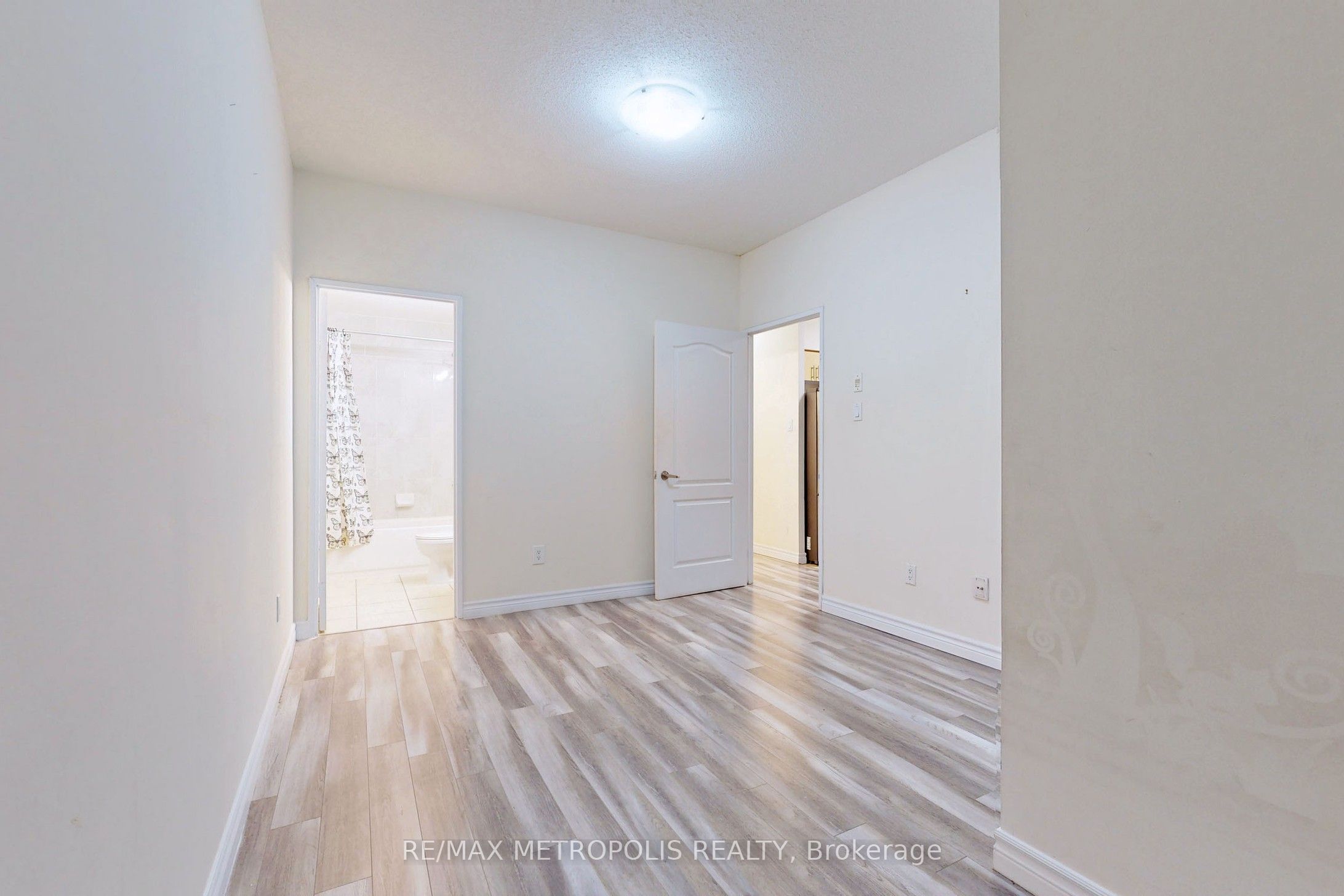 7405 Goreway Drive 712 Property Photo 7