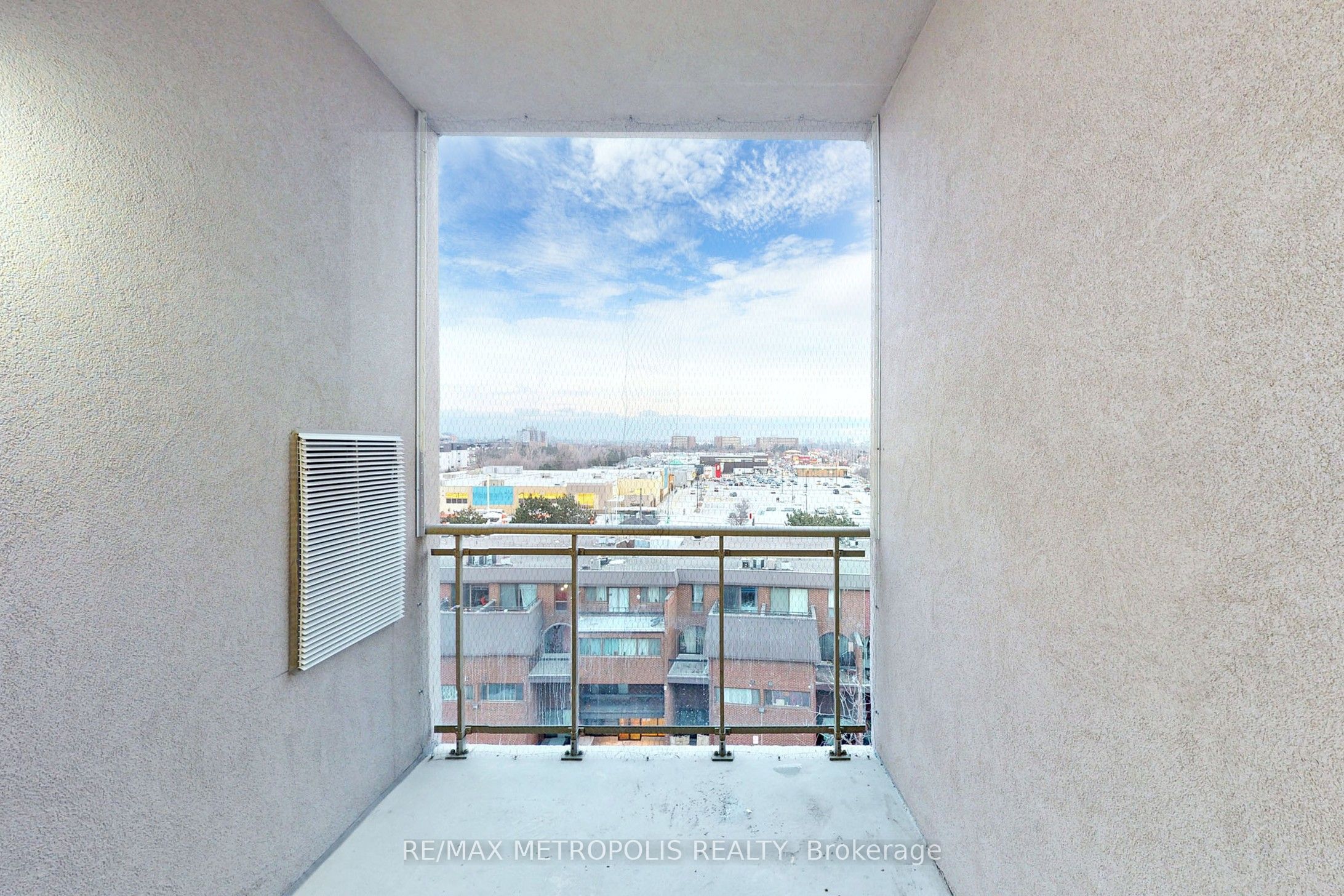 7405 Goreway Drive 712 Property Photo 12